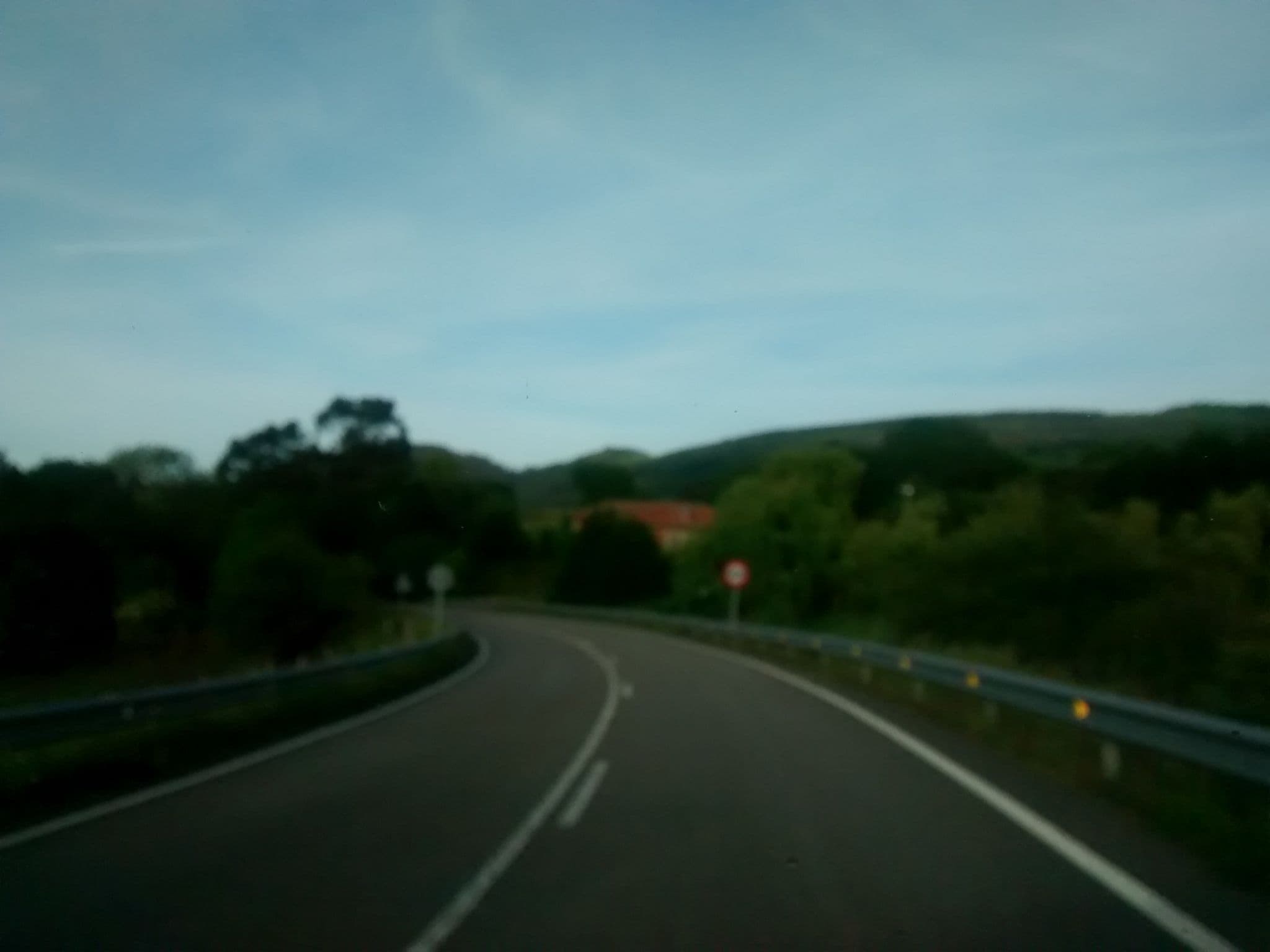 Street view near El Solaz de los Cerezos, San Vicente de la Barquera — © egofer (CC BY-SA · Mapillary)