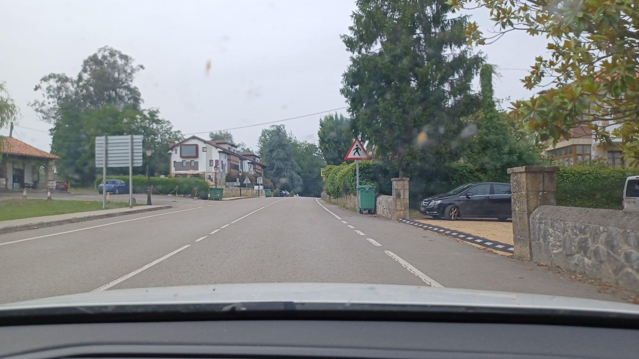 Street view near Los Hidalgos, Santillana — © normanm (CC BY-SA · Mapillary)