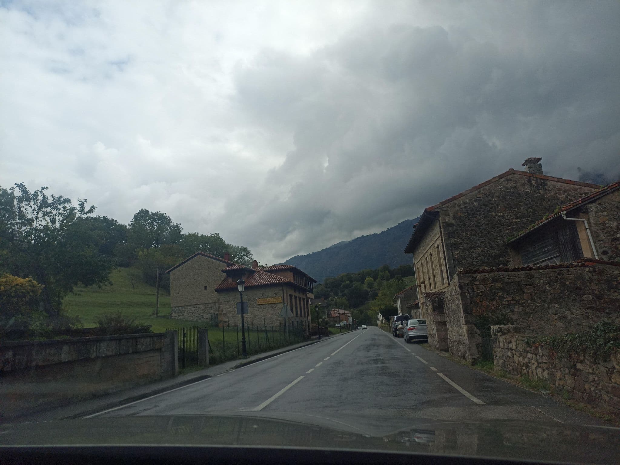 Street view near El Camino Real II, Carreña — © toniserra (CC BY-SA · Mapillary)