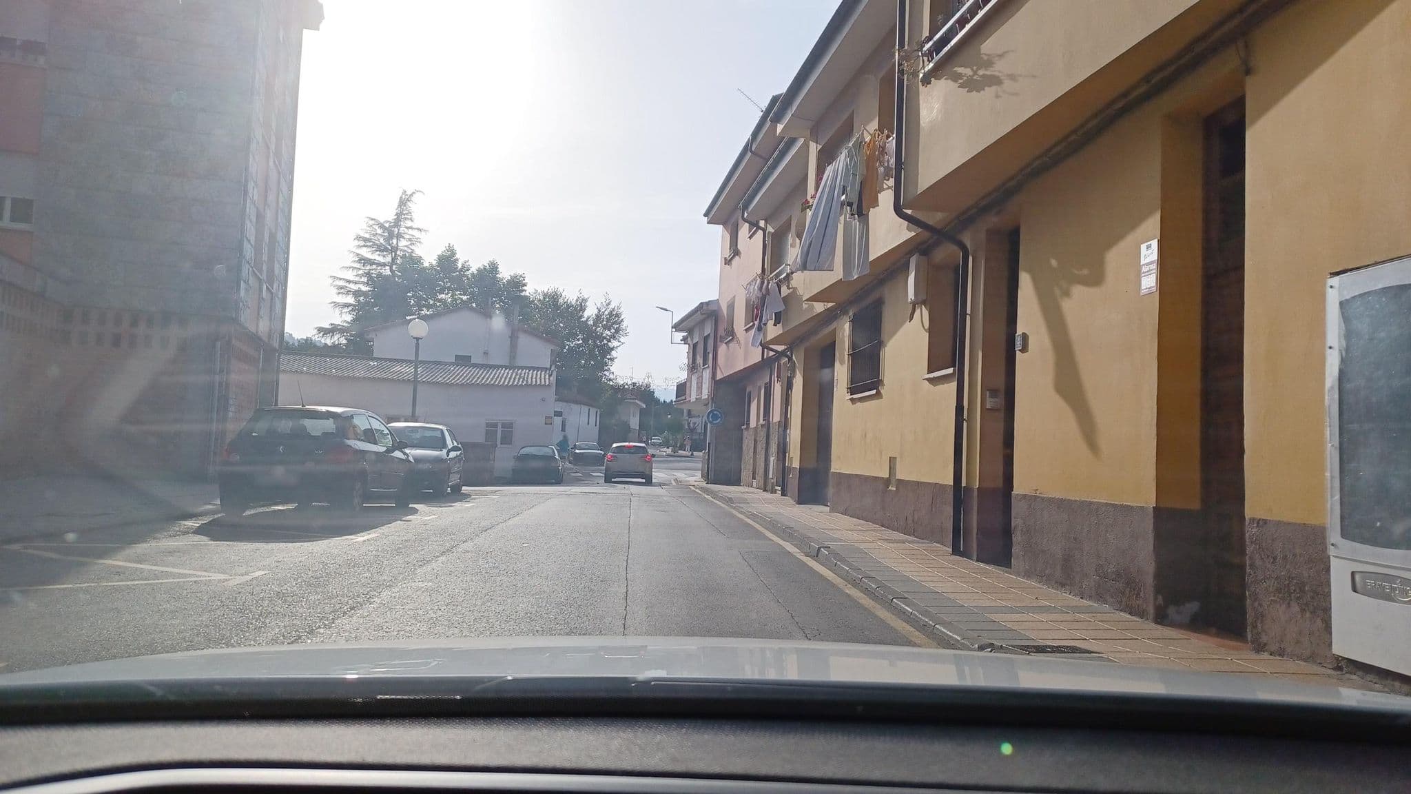 Street view near Aguila Real Hotel Cangas de Onis, Cangas de Onís — © normanm (CC BY-SA · Mapillary)