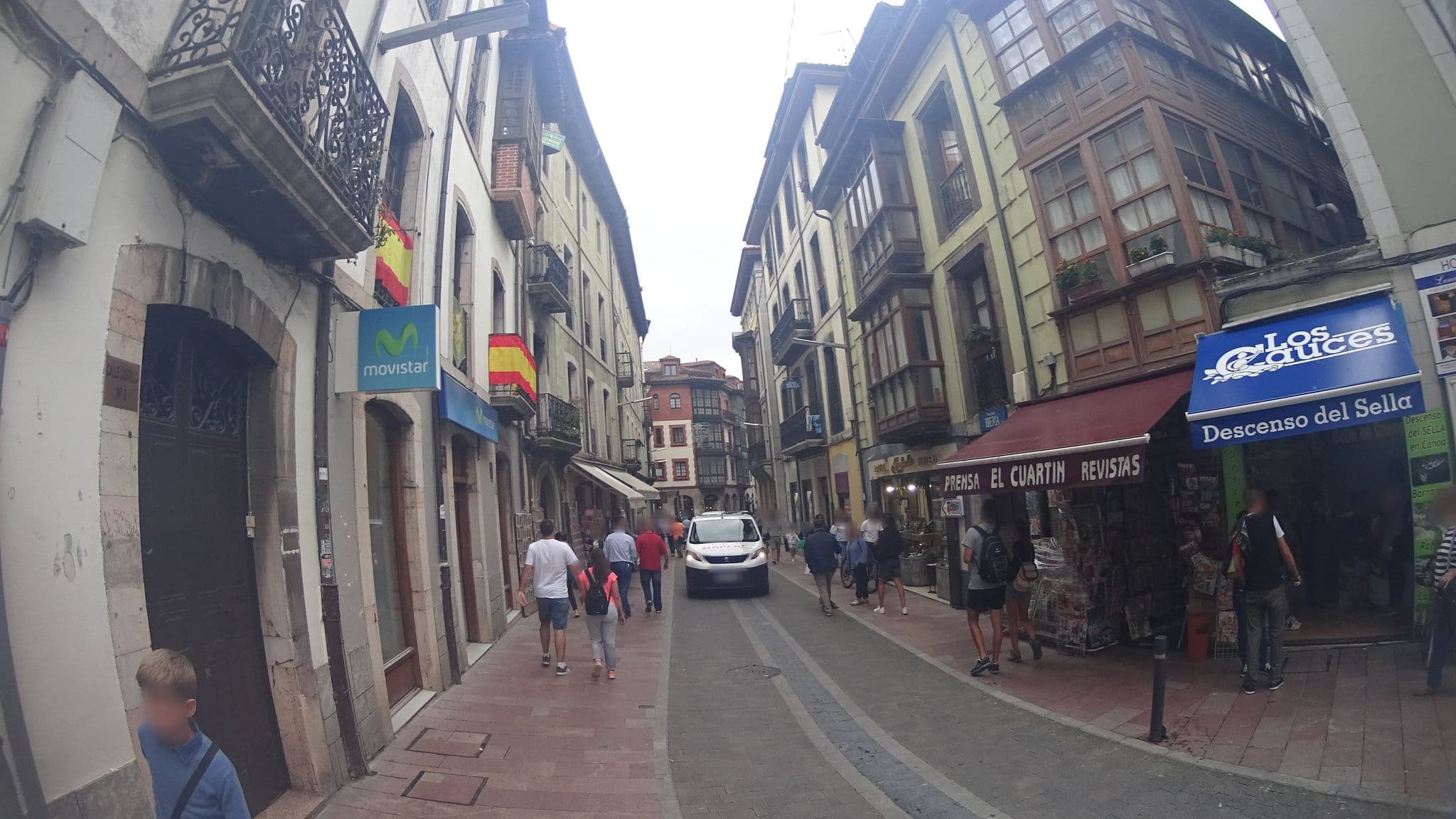 Street view near Hotel la Lluriga, Llanes — © robertogeb (CC BY-SA · Mapillary)