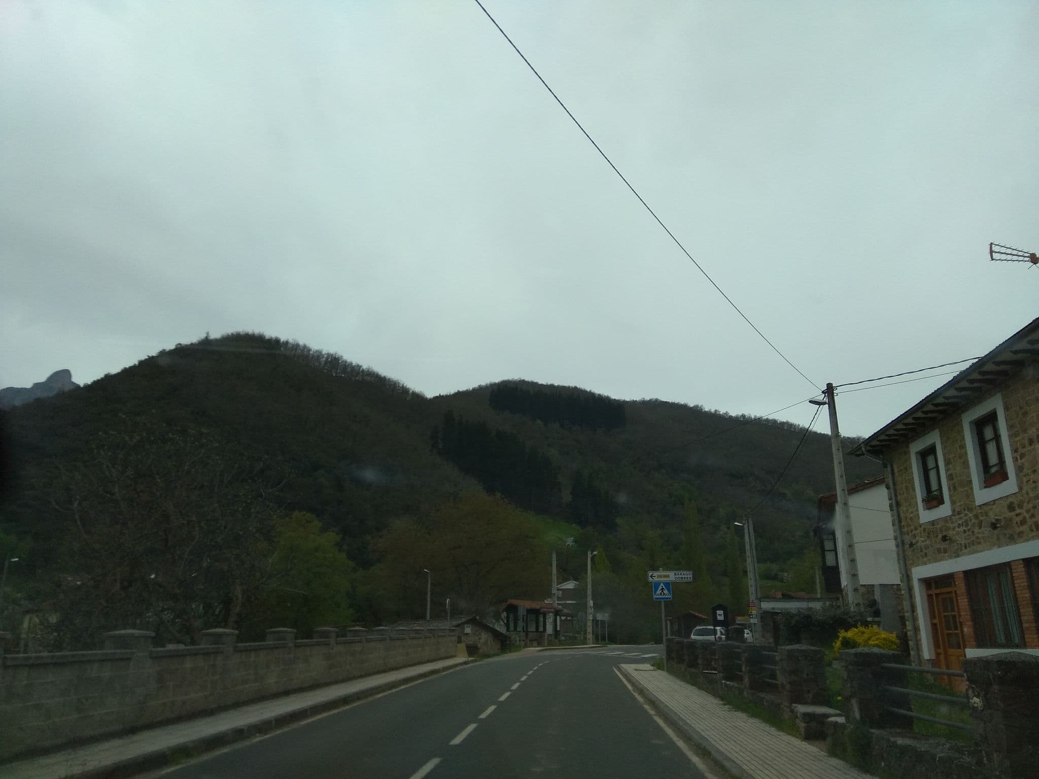 Street view near Hotel Rio Frio, Potes — © egofer (CC BY-SA · Mapillary)