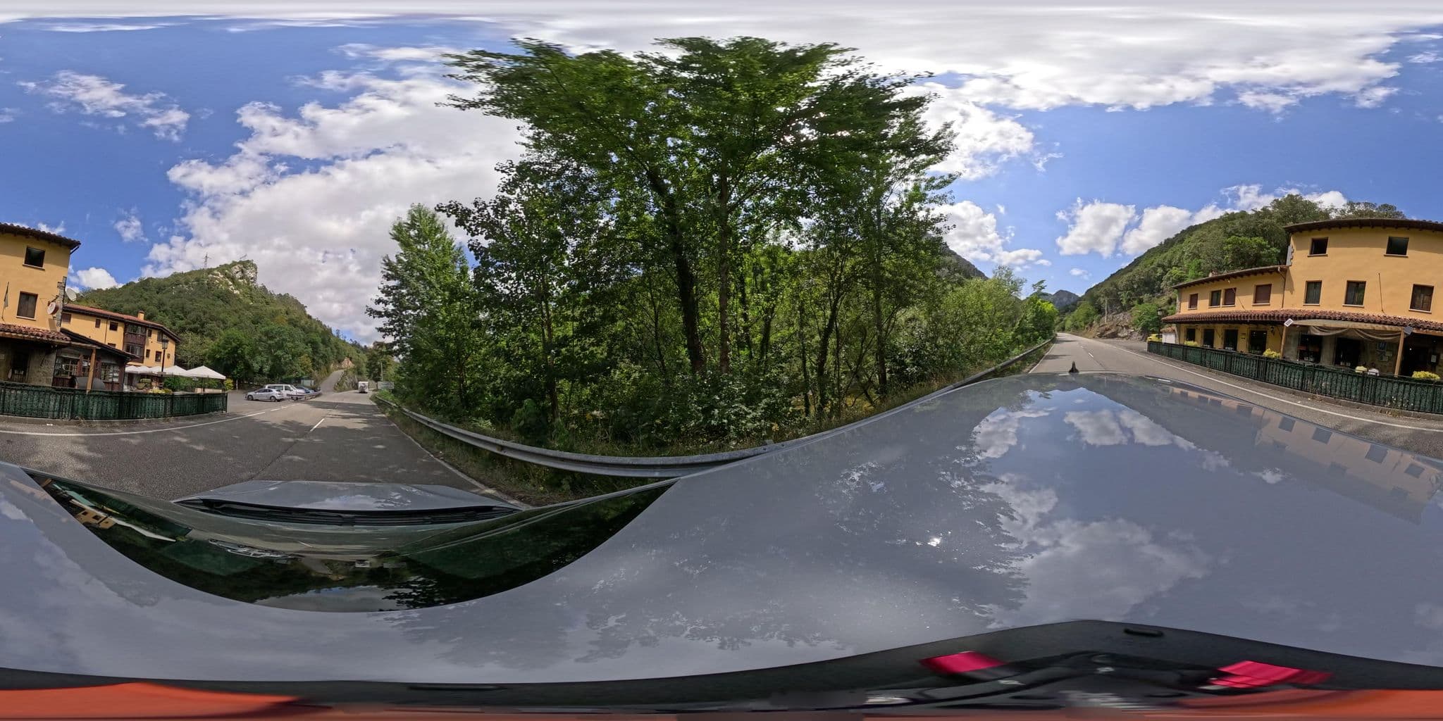 Street view near La Molinuca, Llanes — © yannakis (CC BY-SA · Mapillary)
