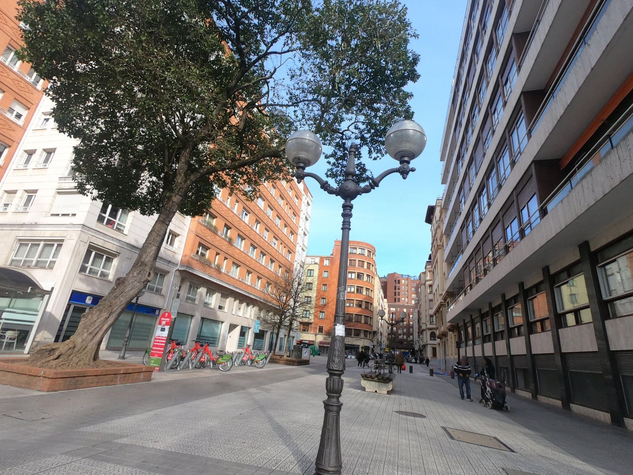 Street view near Hoteles Nervion, Bilbao — © filohipo (CC BY-SA · Mapillary)