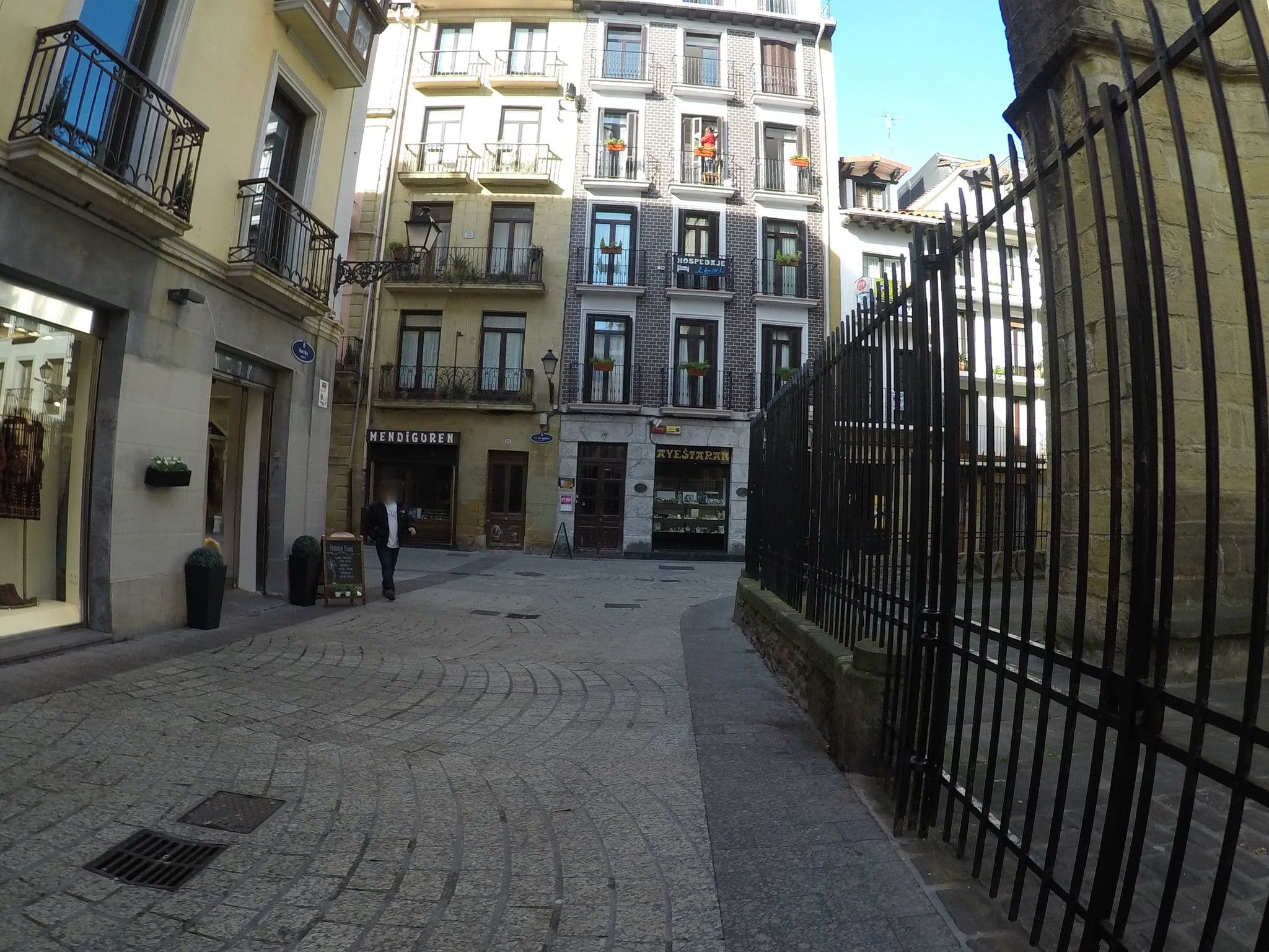 Street view near Apain Ht, Donostia / San Sebastián — © chrisbeddow (CC BY-SA · Mapillary)