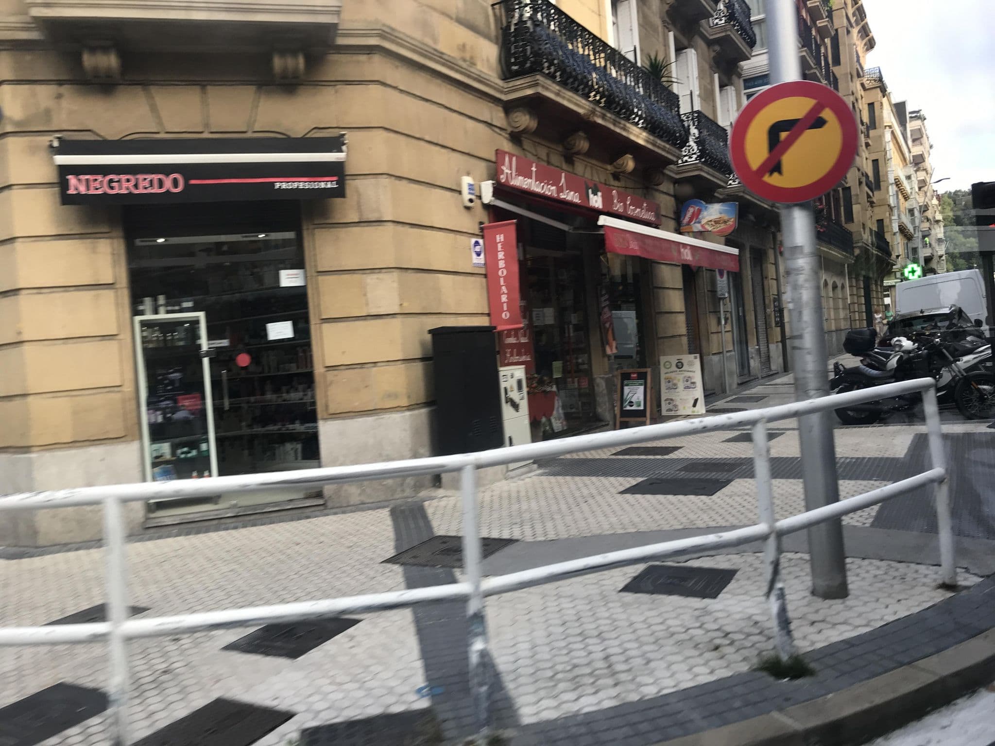 Street view near La Terraza by FeelFree Rentals, Donostia / San Sebastián — © miguel_andrade (CC BY-SA · Mapillary)