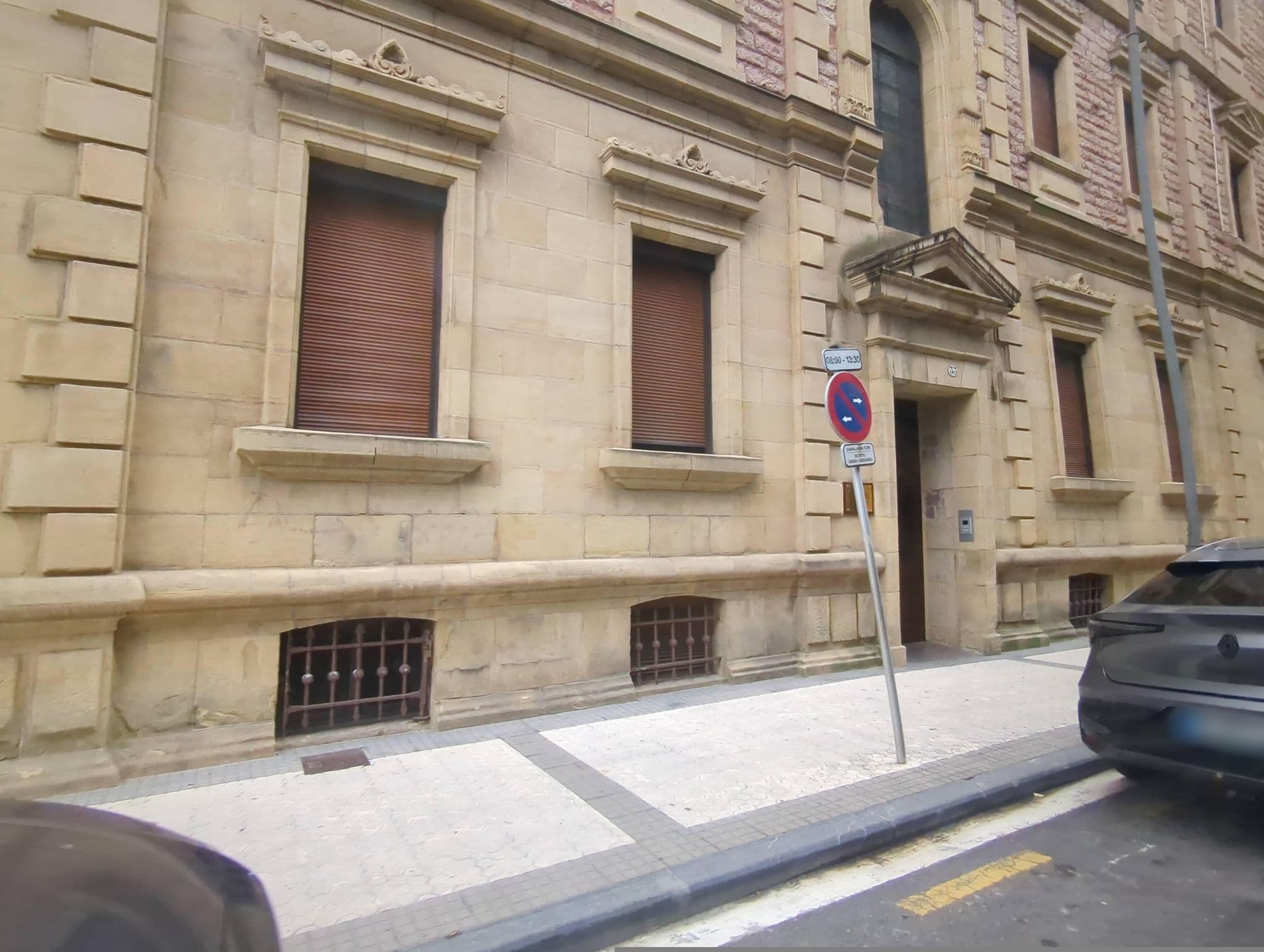 Street view near Buen Pastor Cathedral - Iberorent Apartments, Donostia / San Sebastián — © miguel_andrade (CC BY-SA · Mapillary)