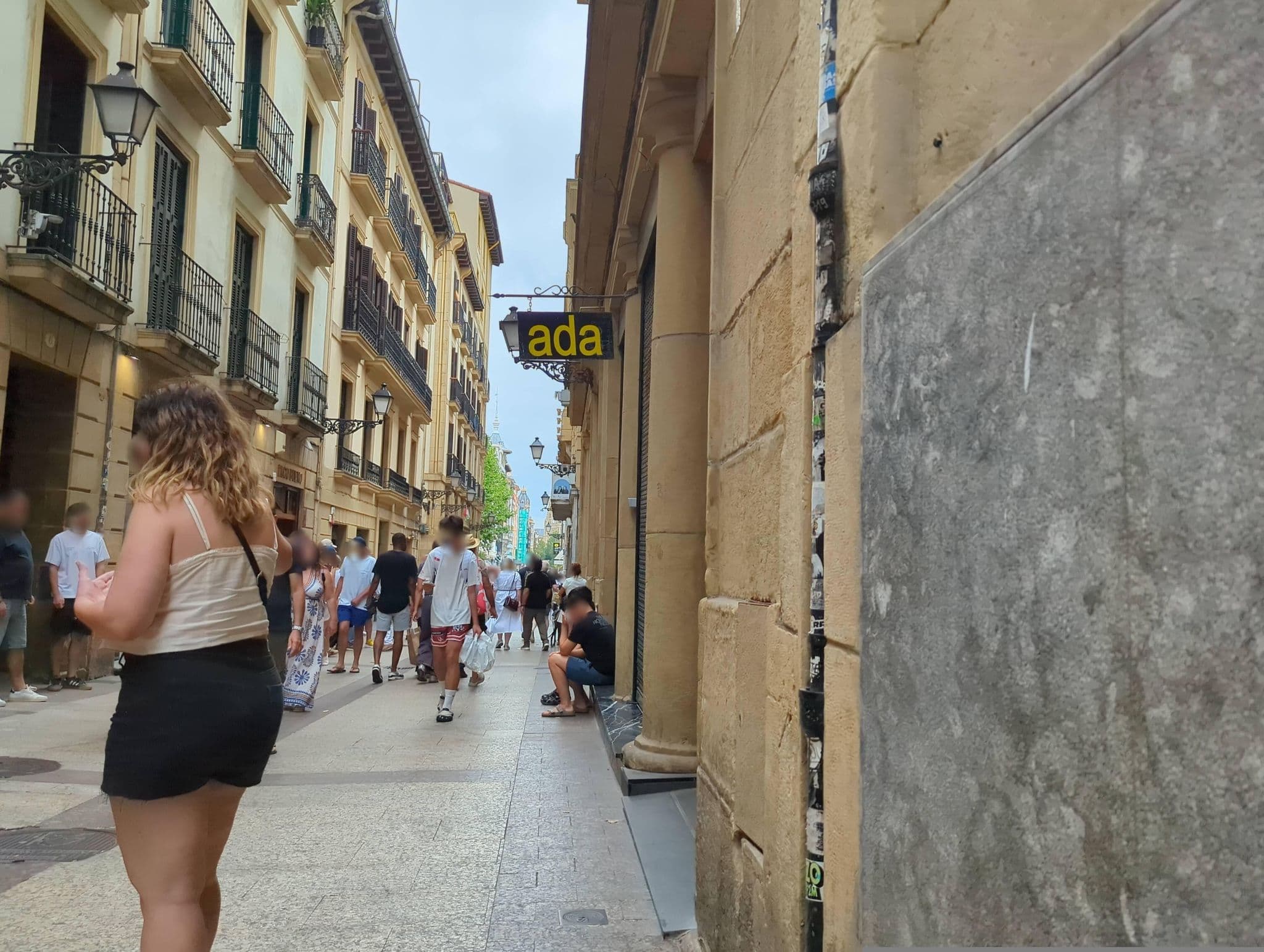 Street view near Betianayak Backpackers Hostel, Donostia / San Sebastián — © miguel_andrade (CC BY-SA · Mapillary)