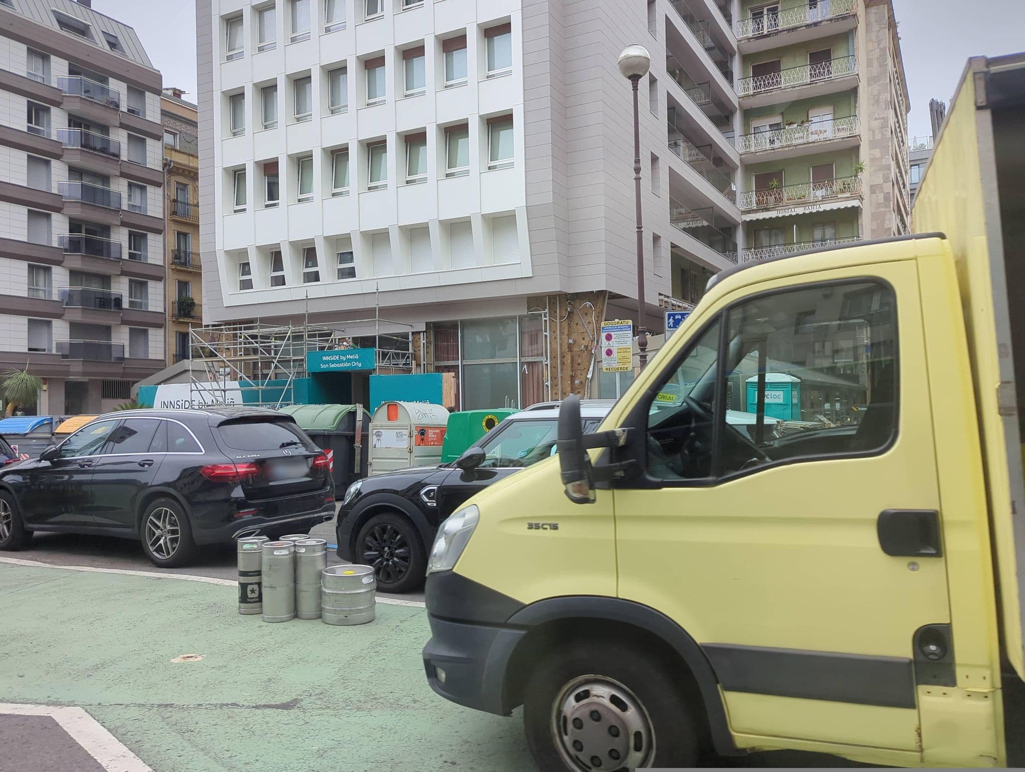 Street view near Tryp Orly, Donostia / San Sebastián — © miguel_andrade (CC BY-SA · Mapillary)