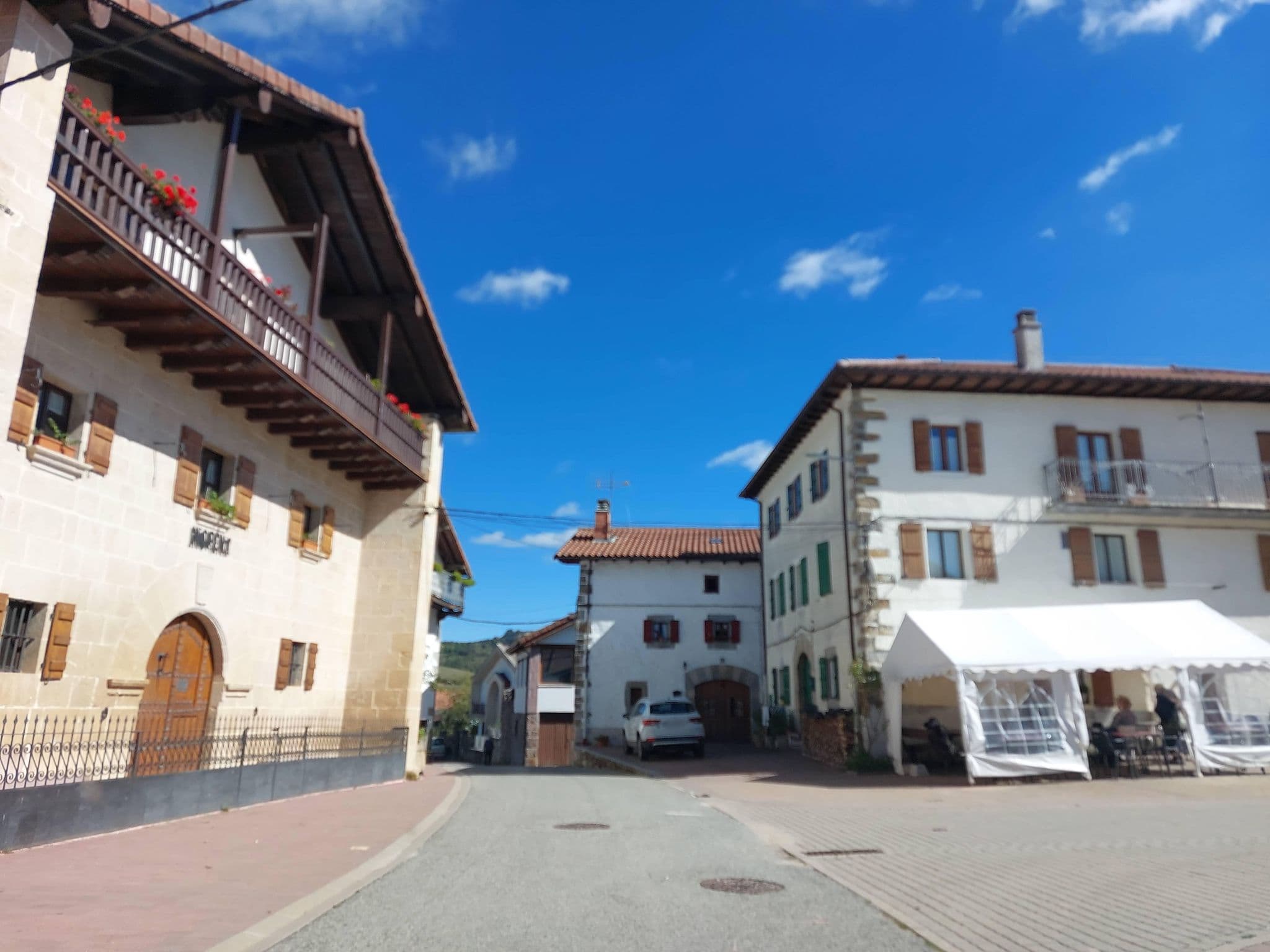 Street view near Albergue Sorogain, Aoiz — © 5rmft (CC BY-SA · Mapillary)