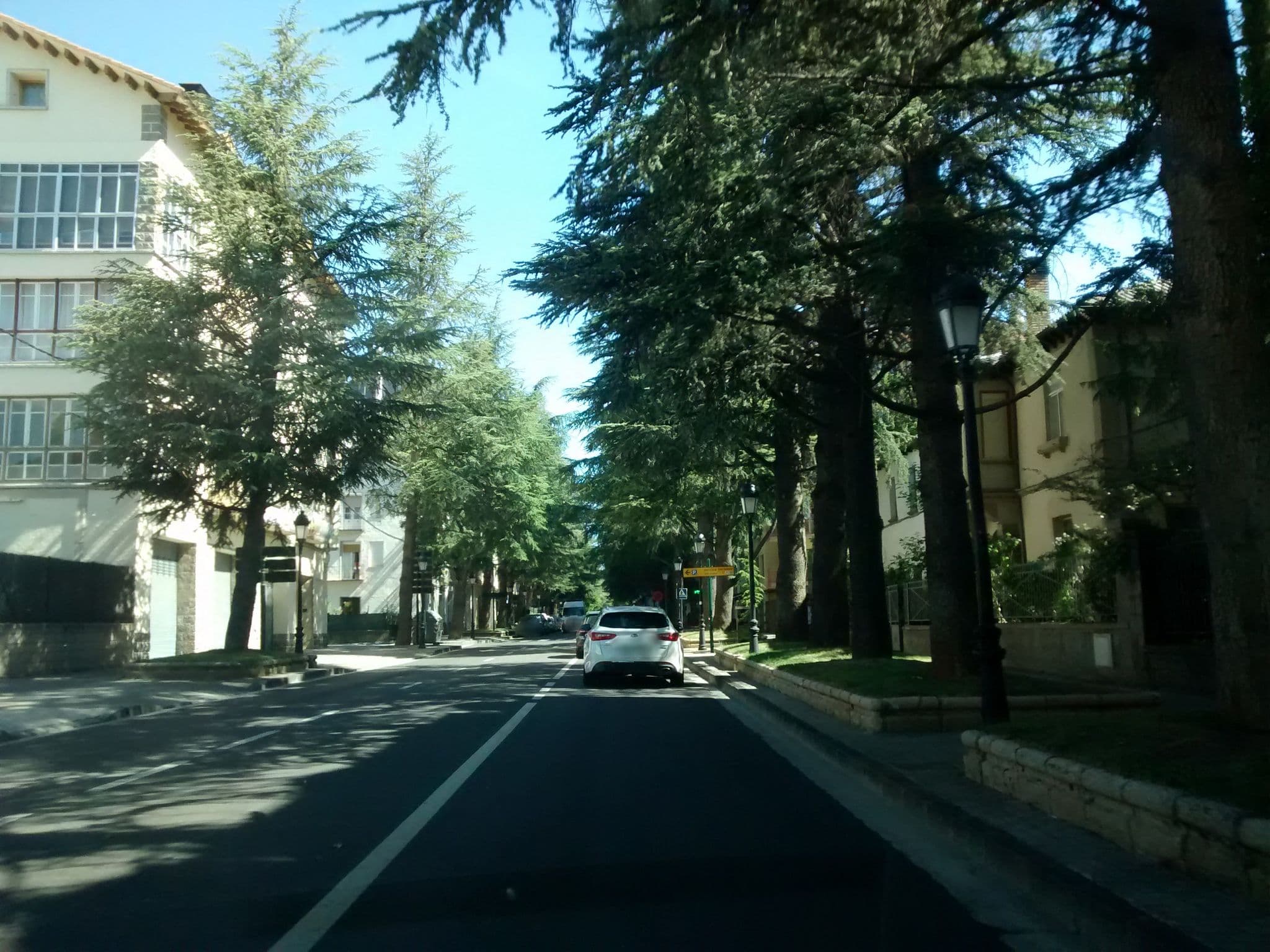 Street view near Bucardo Hotel, Jaca — © msevilla00 (CC BY-SA · Mapillary)
