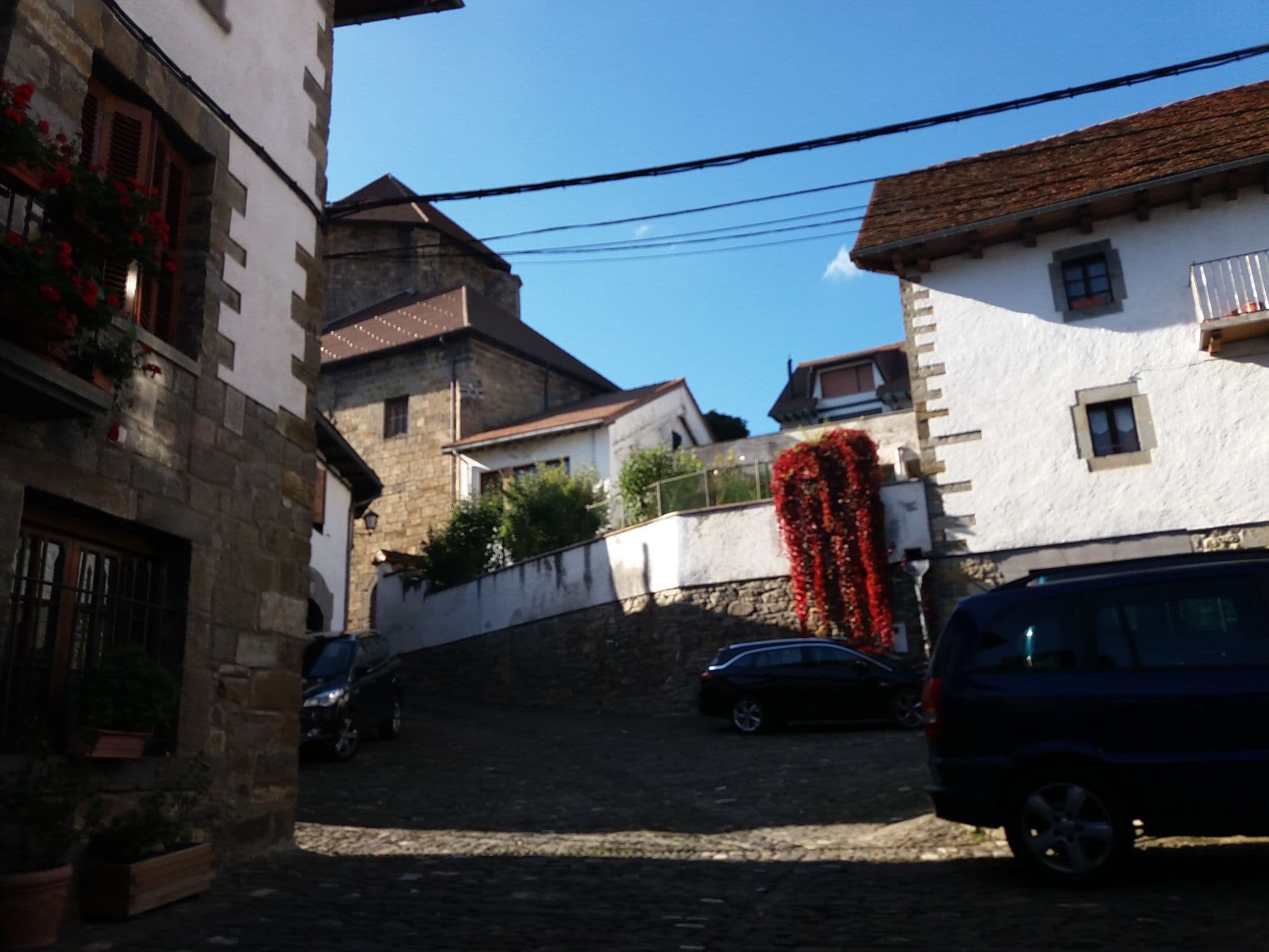 Street view near Casa Rural Osaba, Aoiz — © robertogeb (CC BY-SA · Mapillary)