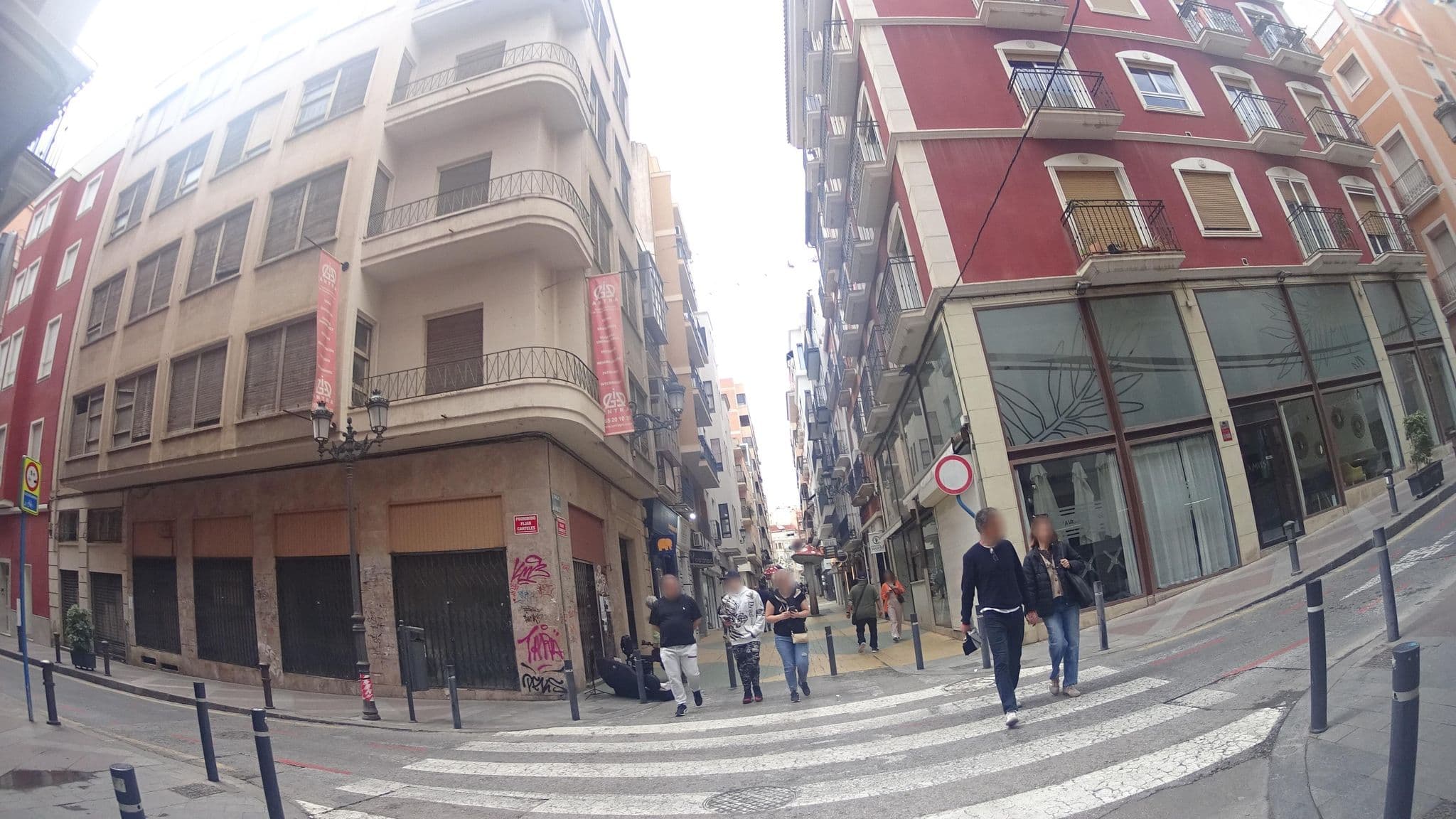 Street view near Apartamentos Alicante SF, Alicante — © robertogeb (CC BY-SA · Mapillary)