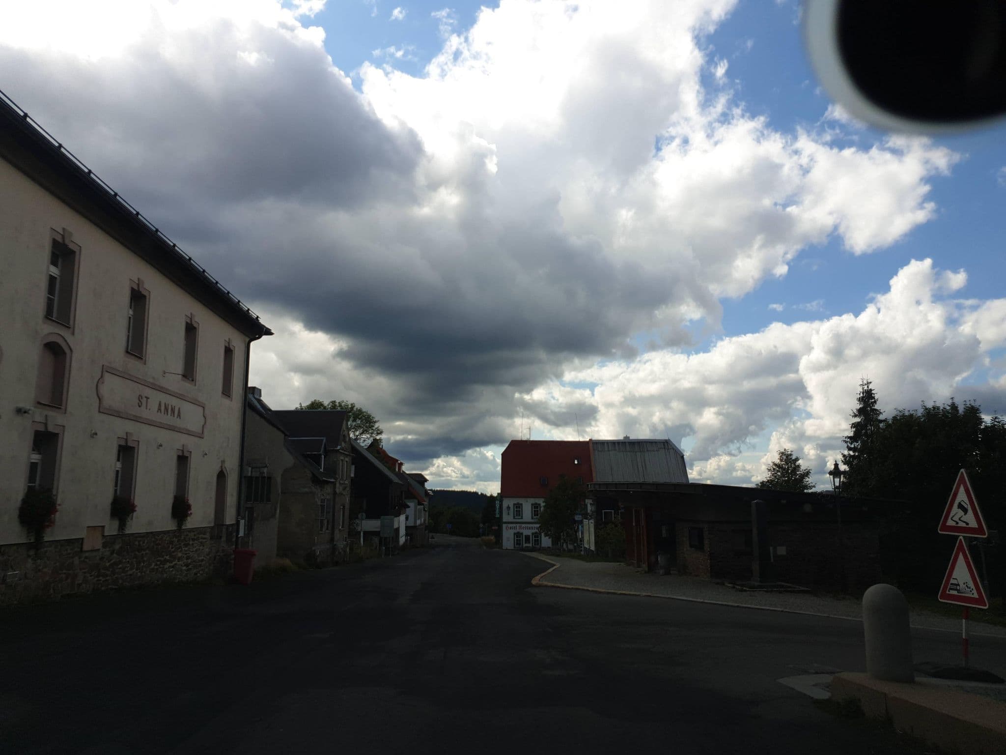 Street view near St. Anna, Jáchymov — © canislupus (CC BY-SA · Mapillary)