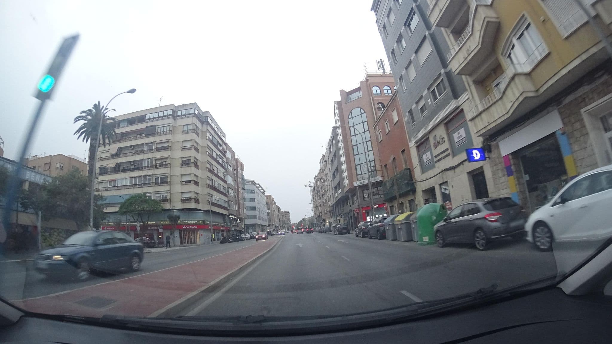 Street view near Apartamento Francisco Escolano, Alicante — © robertogeb (CC BY-SA · Mapillary)
