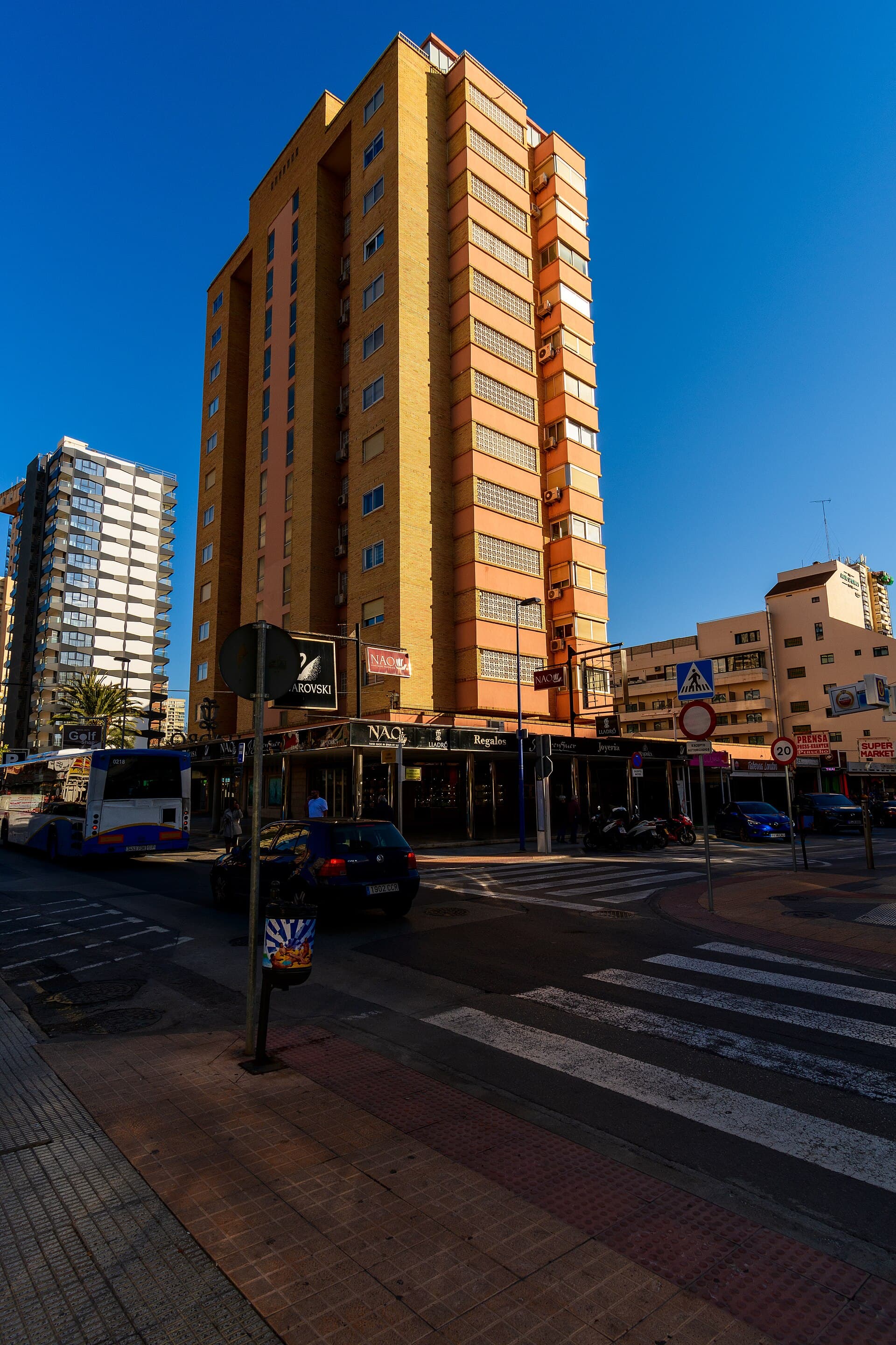 Benidorm Centre (via Wikimedia Commons, CC0)