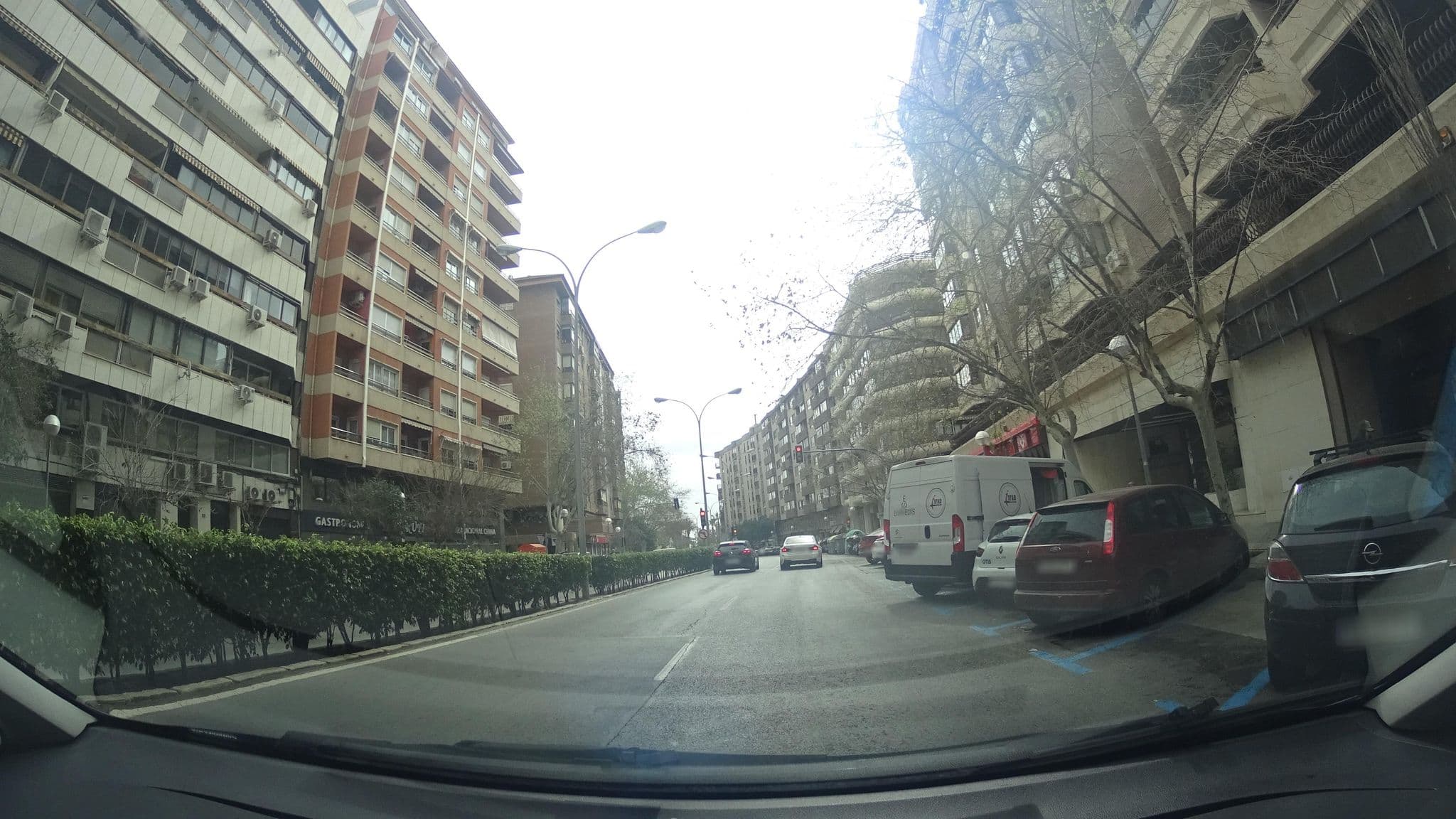 Street view near Playa & Party Fiestas y Despedidas, Alicante — © robertogeb (CC BY-SA · Mapillary)