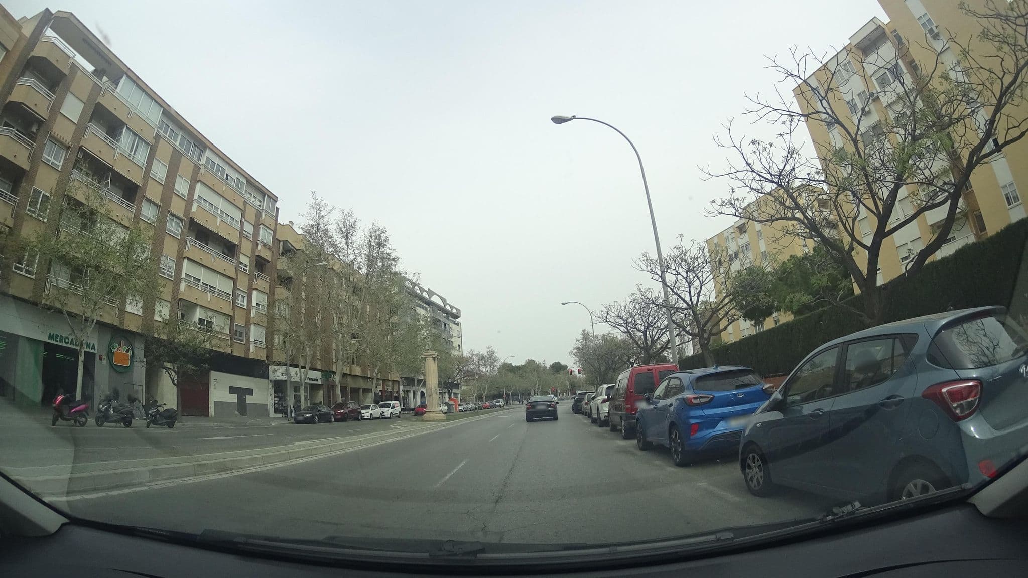 Street view near Av. Doctorrico, Alicante — © robertogeb (CC BY-SA · Mapillary)