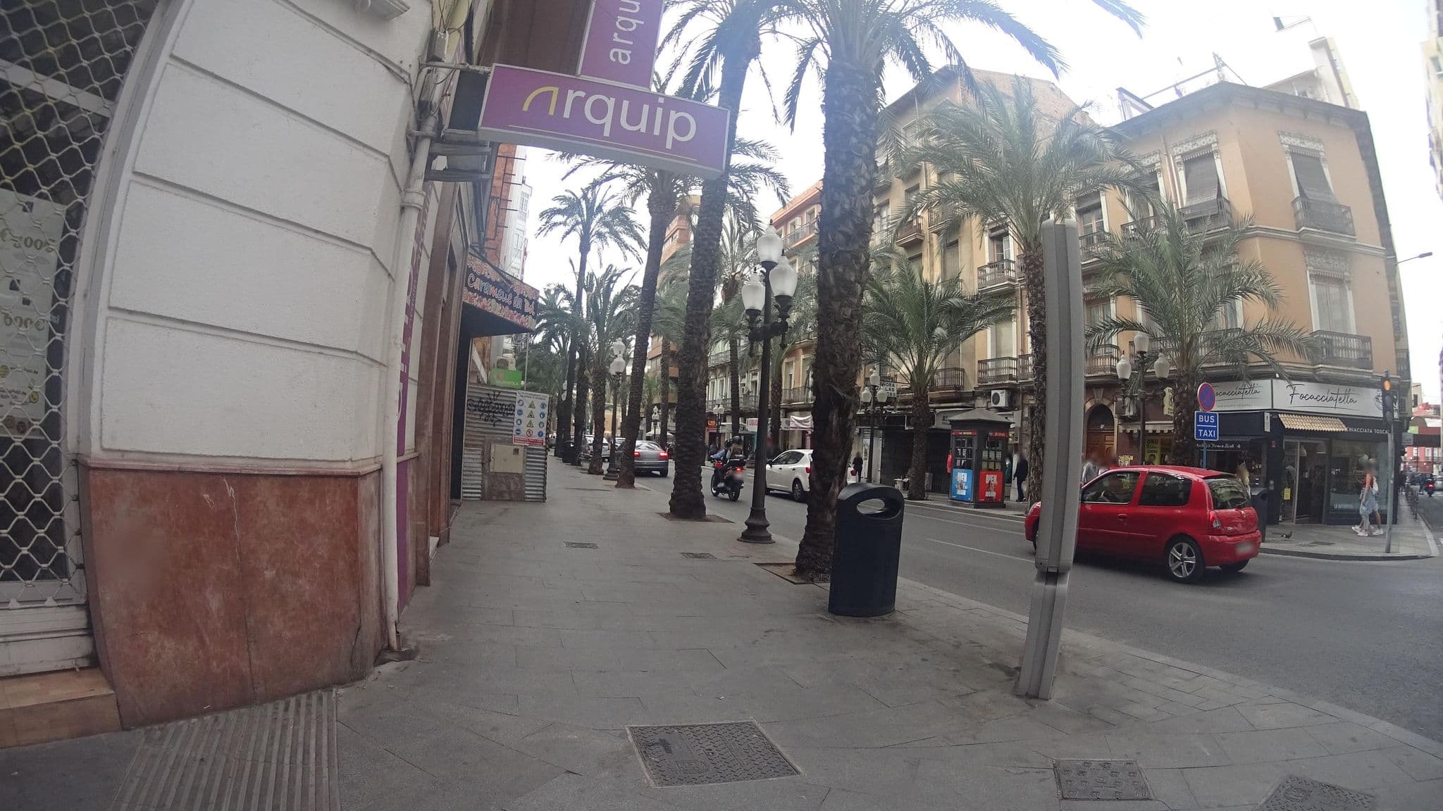 Street view near Urban Rooms Alicante, Alicante — © robertogeb (CC BY-SA · Mapillary)