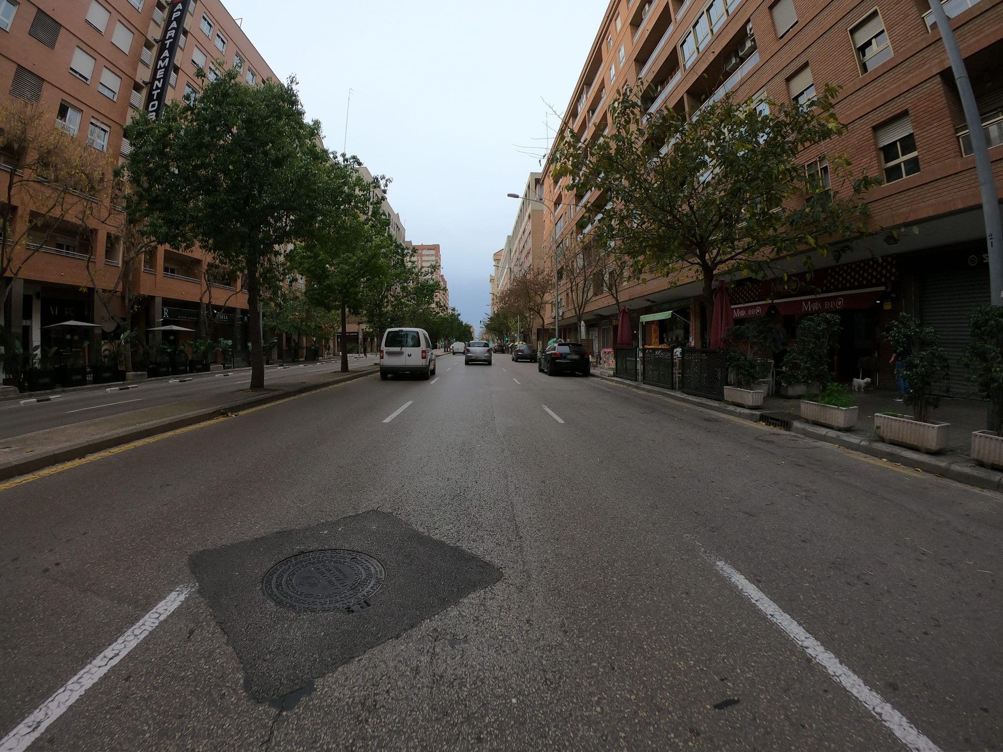 Street view near Roomdeluxe, Valencia — © joostjakob (CC BY-SA · Mapillary)
