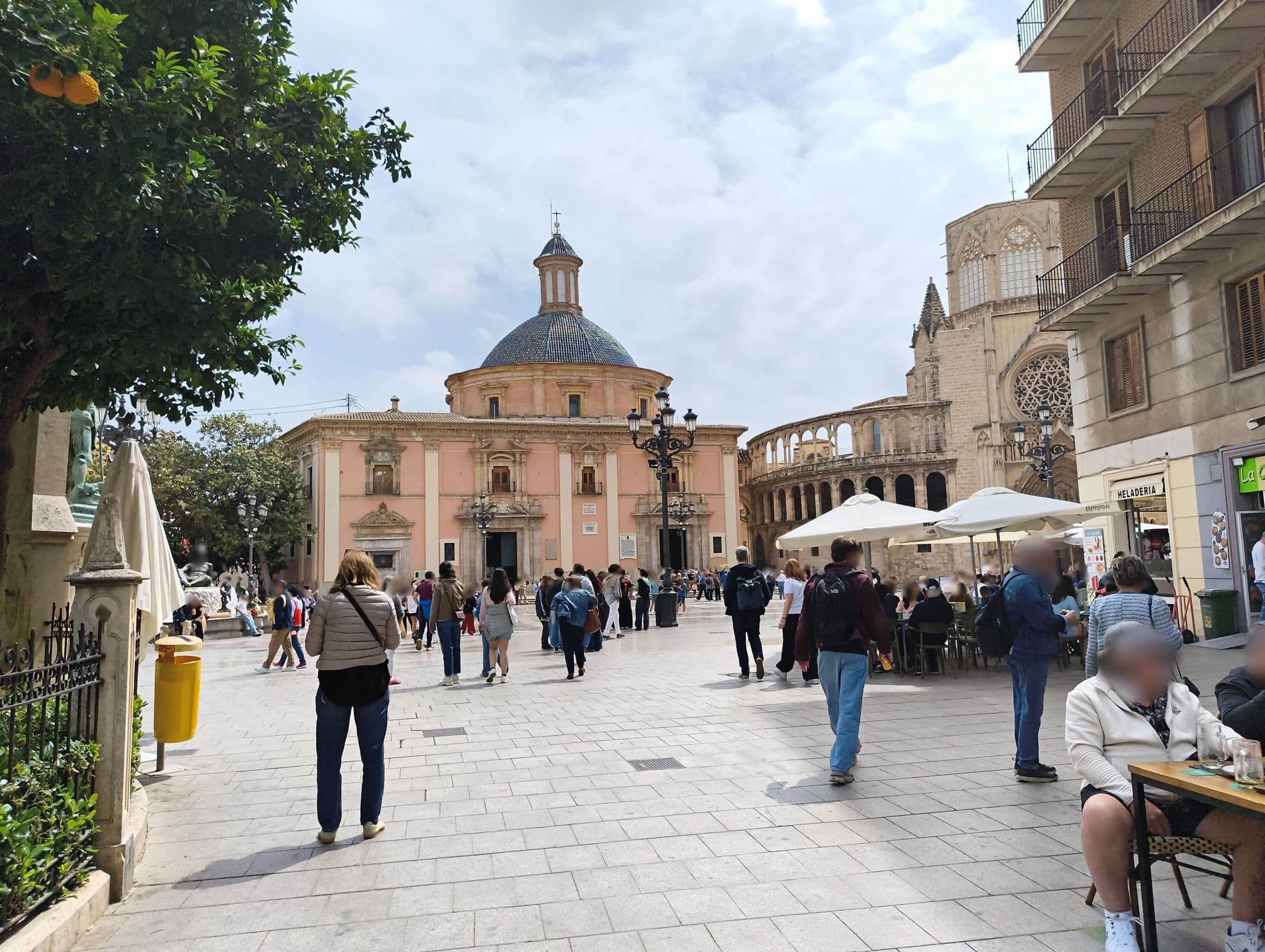 Street view near Ninebot Valencia, Valencia — © marcuscalabresus (CC BY-SA · Mapillary)