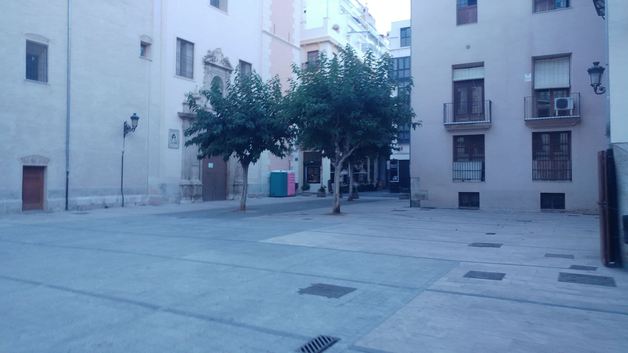 Street view near Apartamentosel pilar, Valencia — © thx (CC BY-SA · Mapillary)