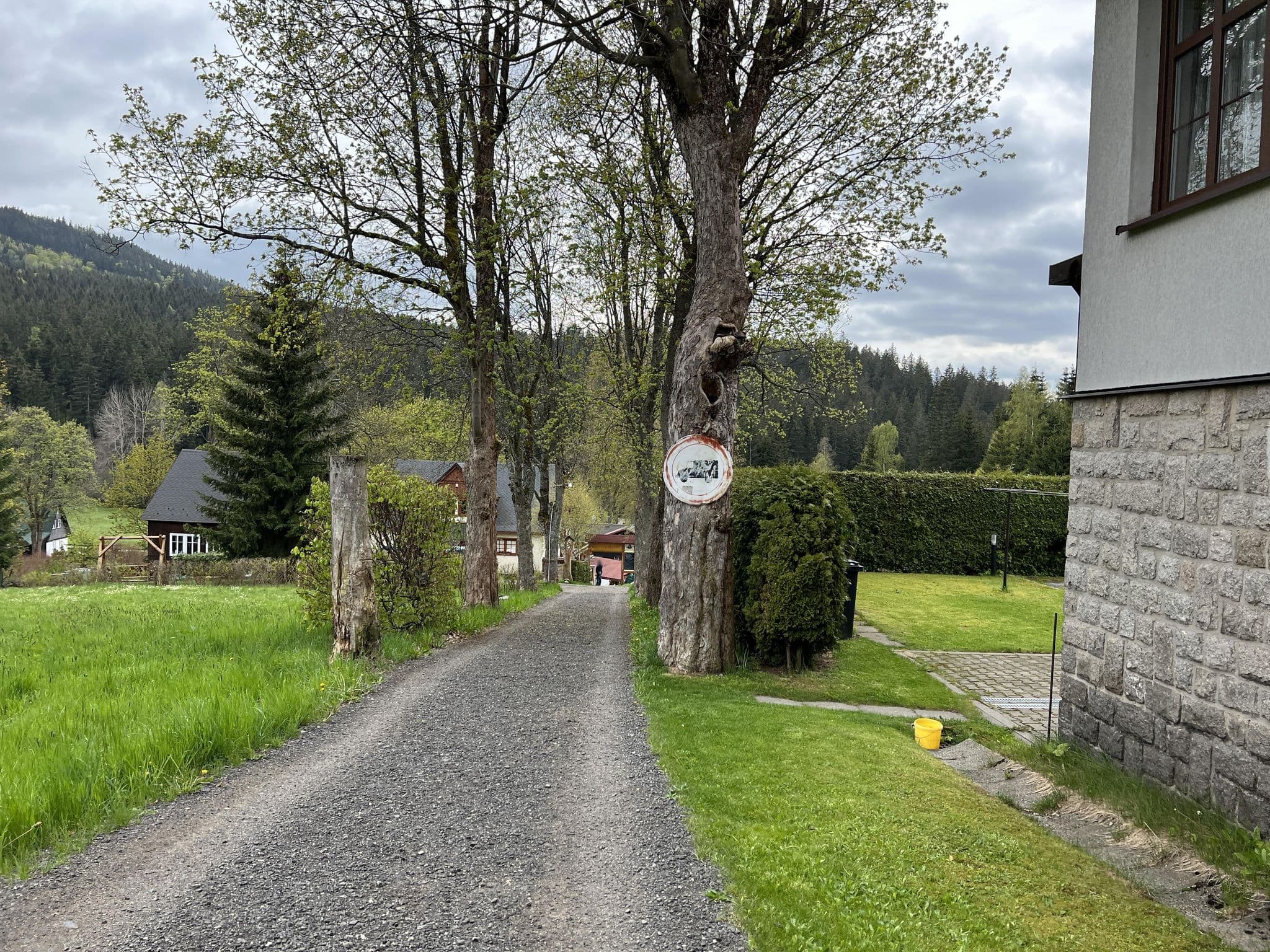 Street view near Restaurant - Pension - faema, Harrachov — © stefanhrt (CC BY-SA · Mapillary)