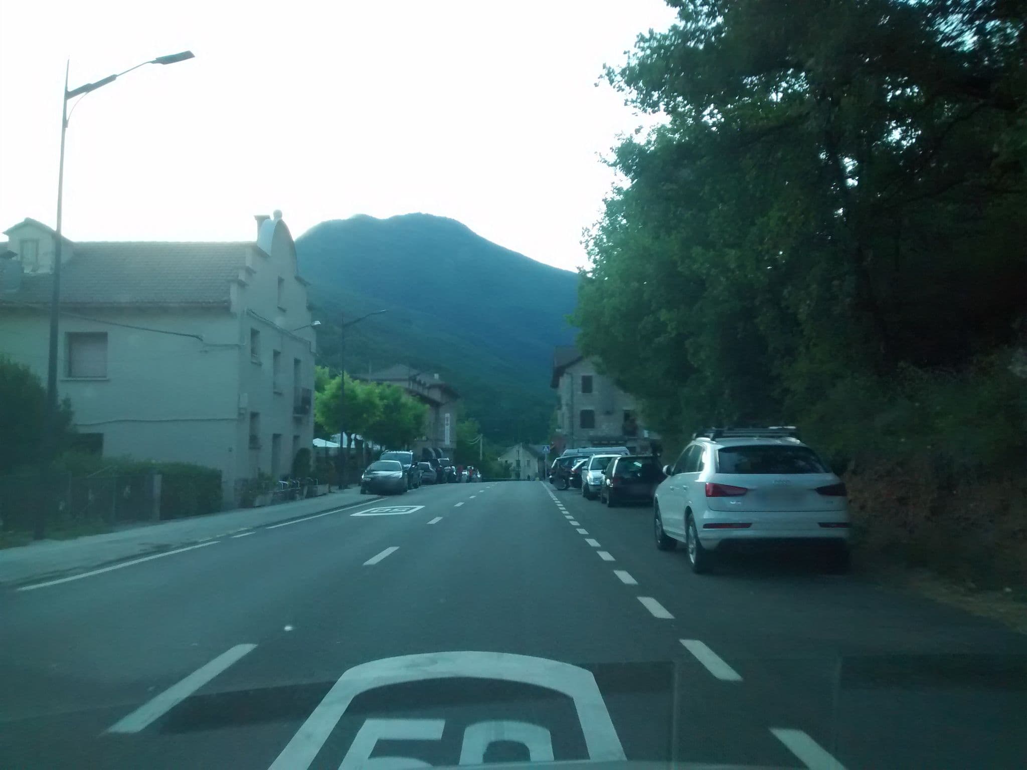 Street view near Leyendas del Pirineo, Sabiñánigo — © msevilla00 (CC BY-SA · Mapillary)
