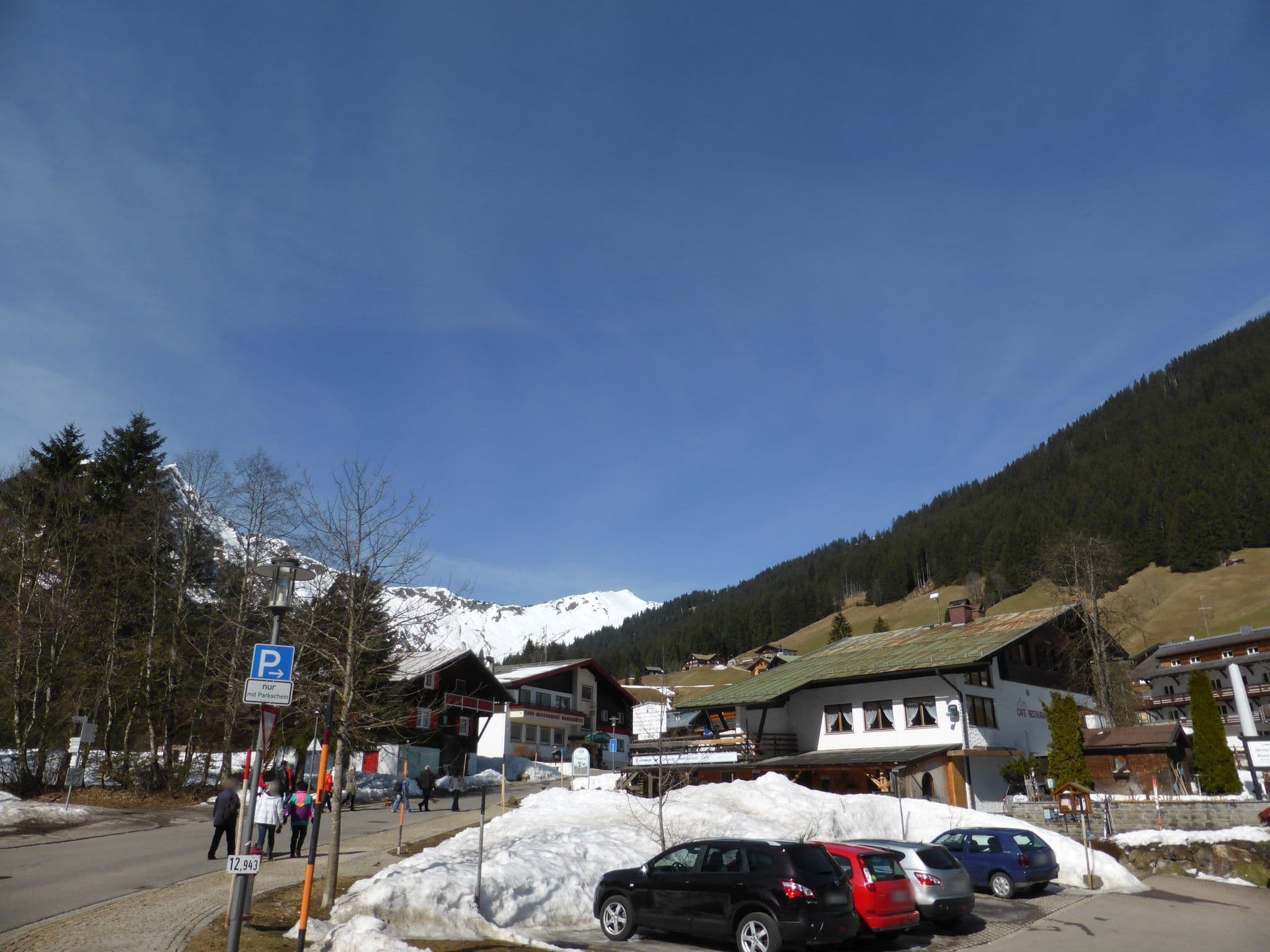 Street view near Bergchalet Baad, Hirschegg