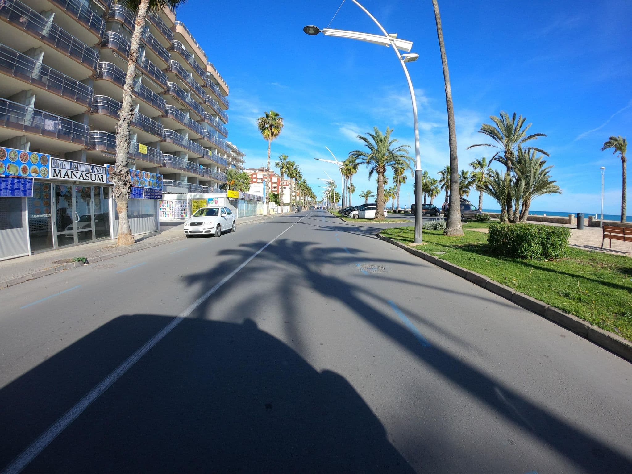 Street view near Apartamentos Deluxe Peñíscola, Peníscola — © joostjakob (CC BY-SA · Mapillary)