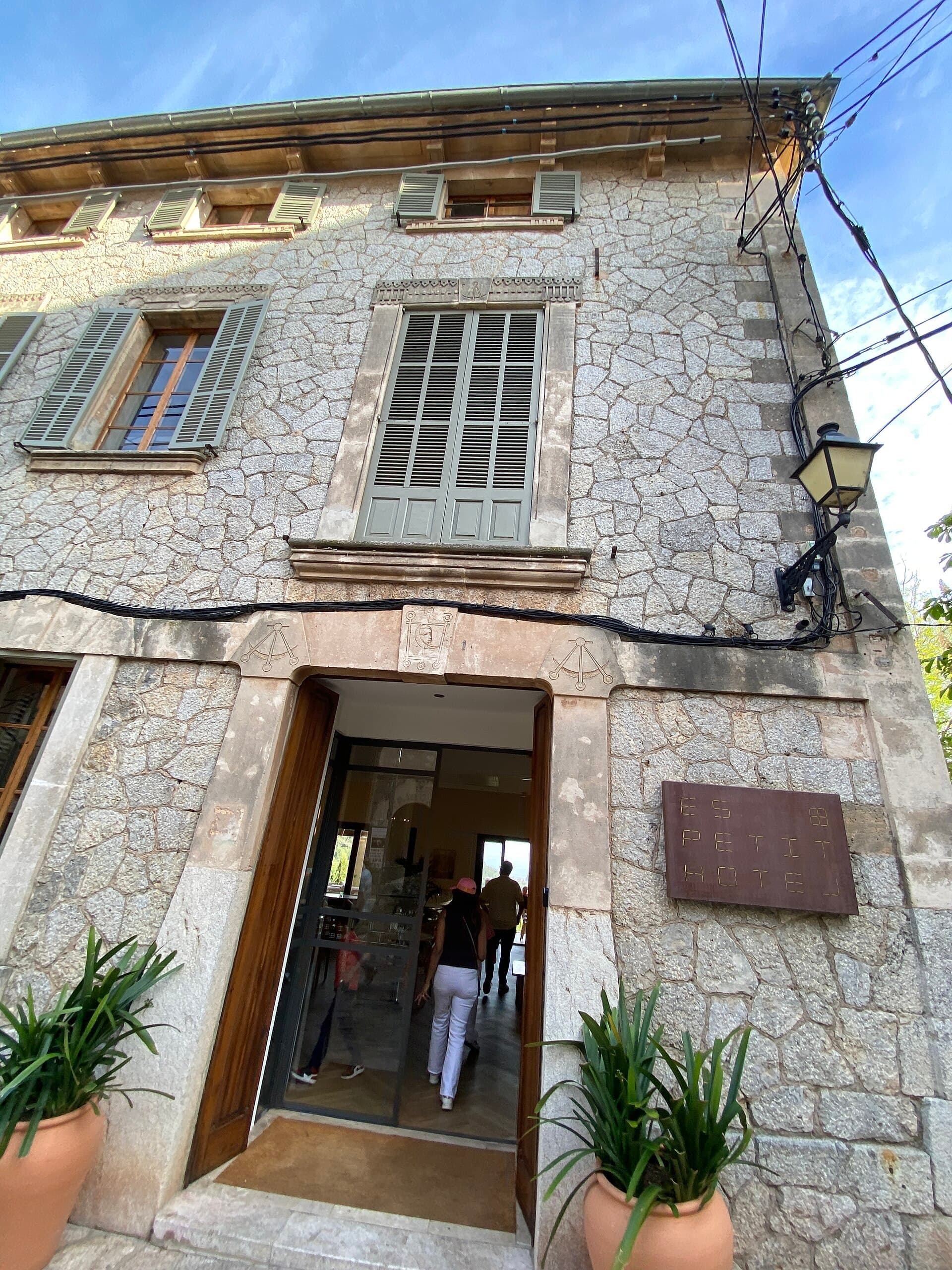 Es Petit De Valldemossa (via Wikimedia Commons, CC BY-SA 3.0)