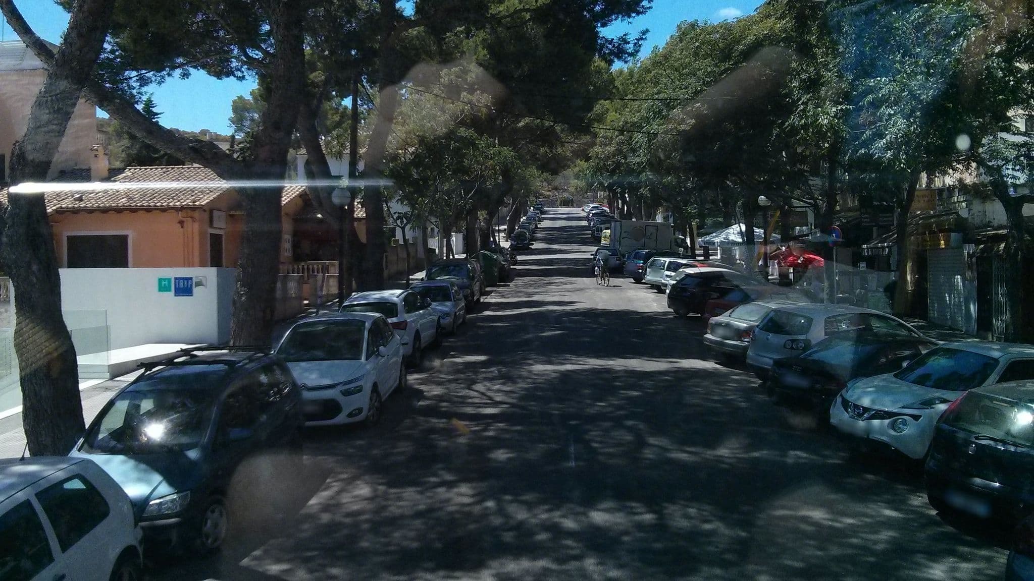 Street view near Tryp Bosque, Palma — © danieljh (CC BY-SA · Mapillary)