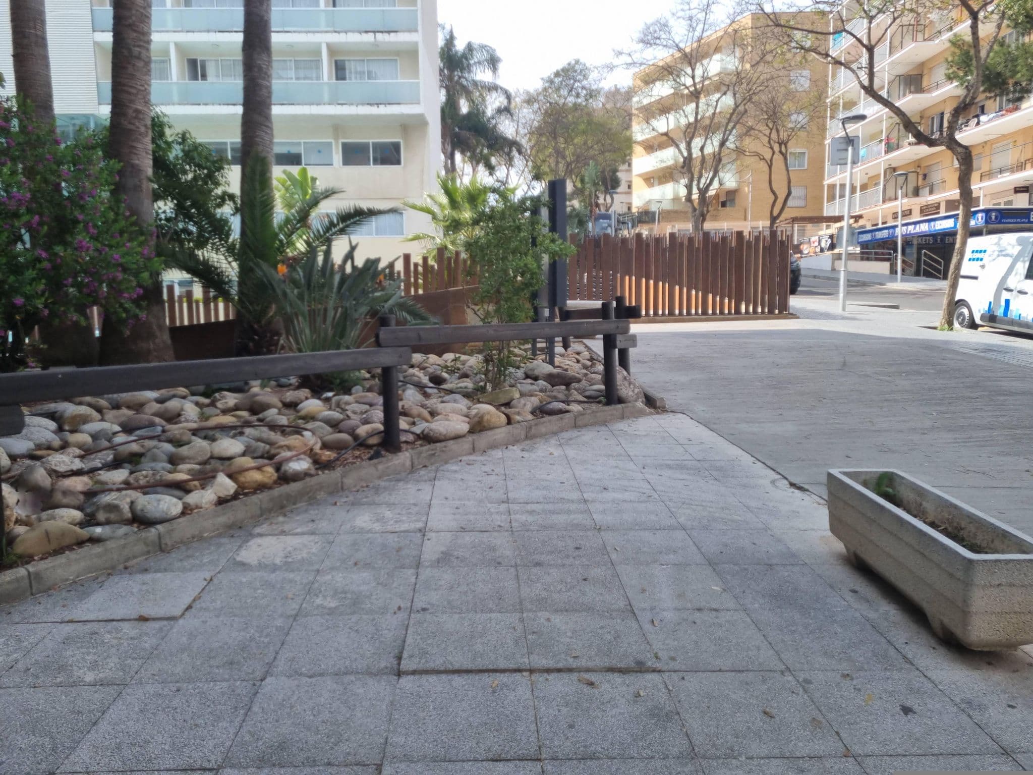 Street view near Hotel Salou Park Swimmingpool, Salou — © Franciscovalera (CC BY-SA · Mapillary)