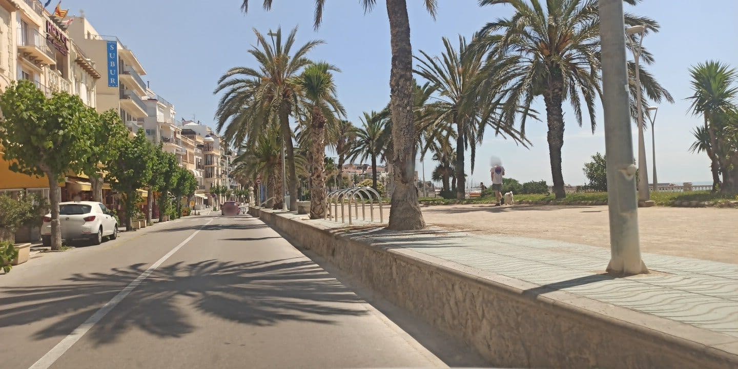 Street view near Hotel La Pinta Sitges, Sitges — © yopaseopor (CC BY-SA · Mapillary)