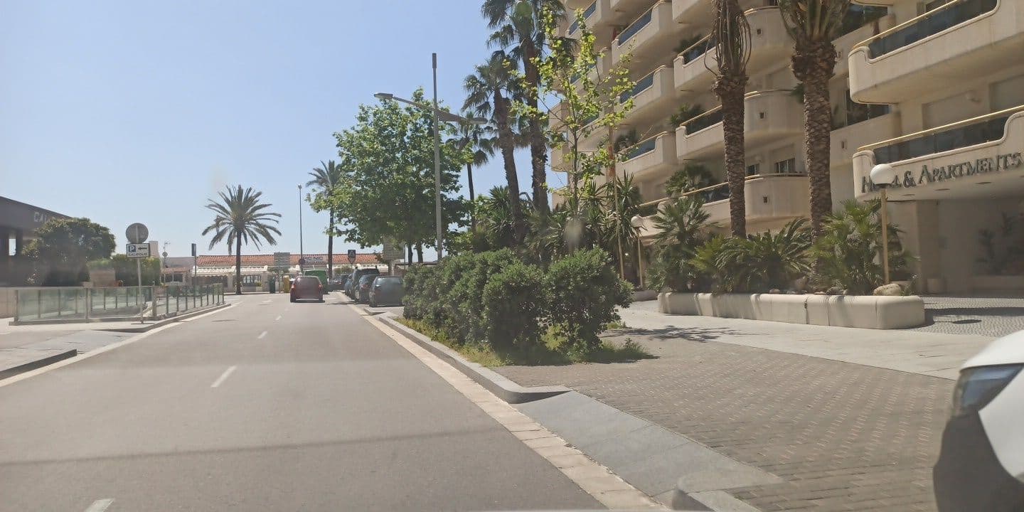 Street view near Veracruz, Sitges — © yopaseopor (CC BY-SA · Mapillary)