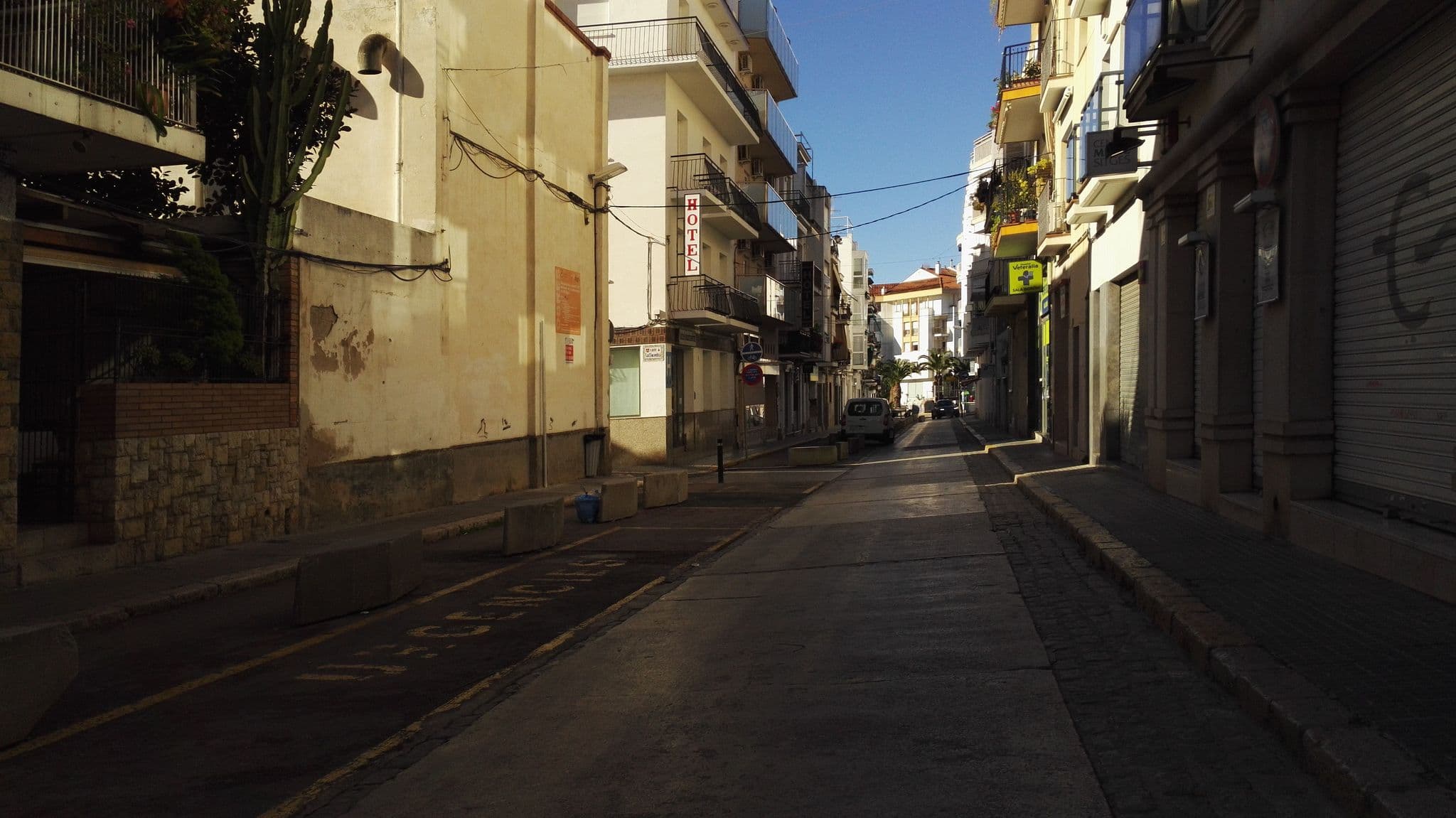 Street view near Hotel Picadilly, Sitges — © marcuscalabresus (CC BY-SA · Mapillary)
