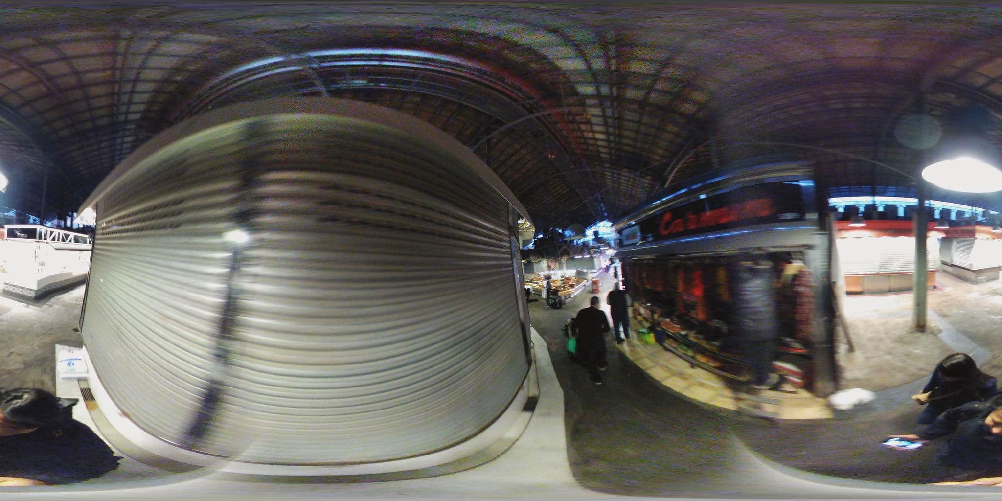 Street view near 모사무무아파트, Ciutat Vella — © ccossio (CC BY-SA · Mapillary)
