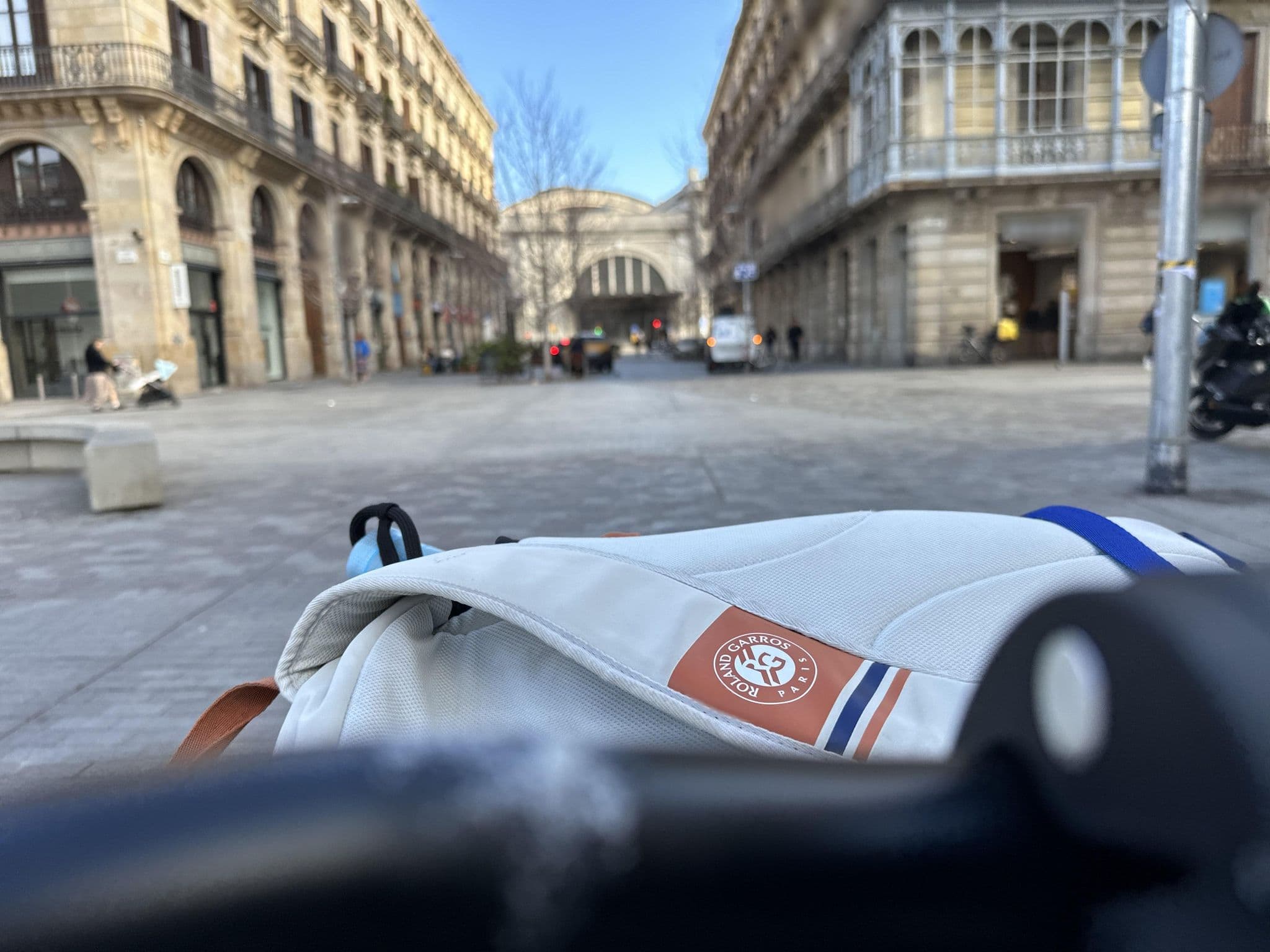 Street view near Hotel Lleo, Sant Pere, Santa Caterina i La Ribera — © RSTQ (CC BY-SA · Mapillary)