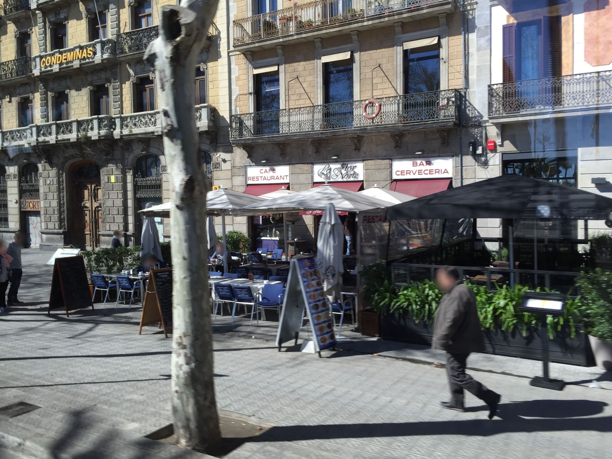 Street view near The Serras Hotel, Sant Pere, Santa Caterina i La Ribera — © till (CC BY-SA · Mapillary)