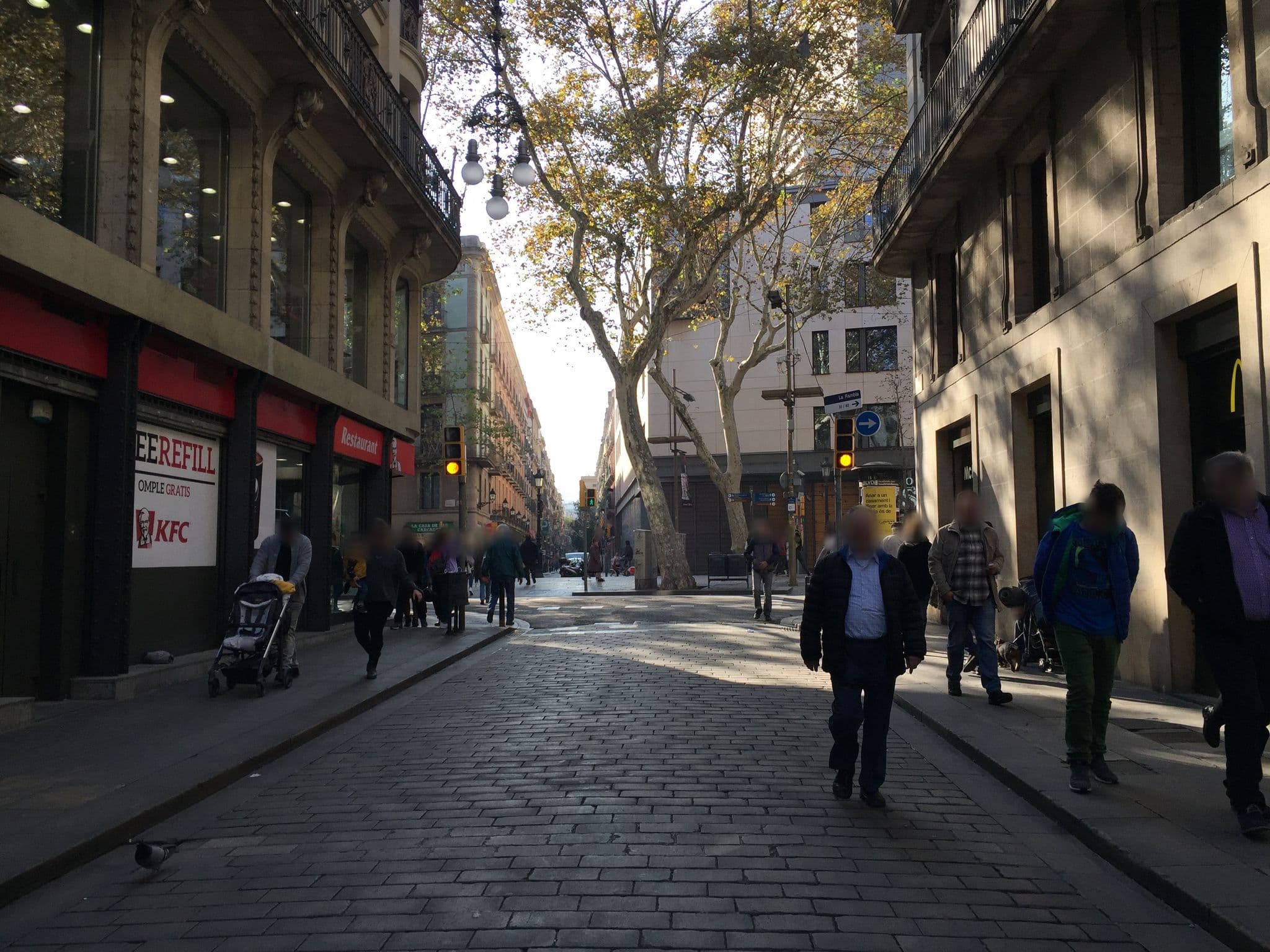 Street view near Cocoon Barcelona, Ciutat Vella — © richlv (CC BY-SA · Mapillary)