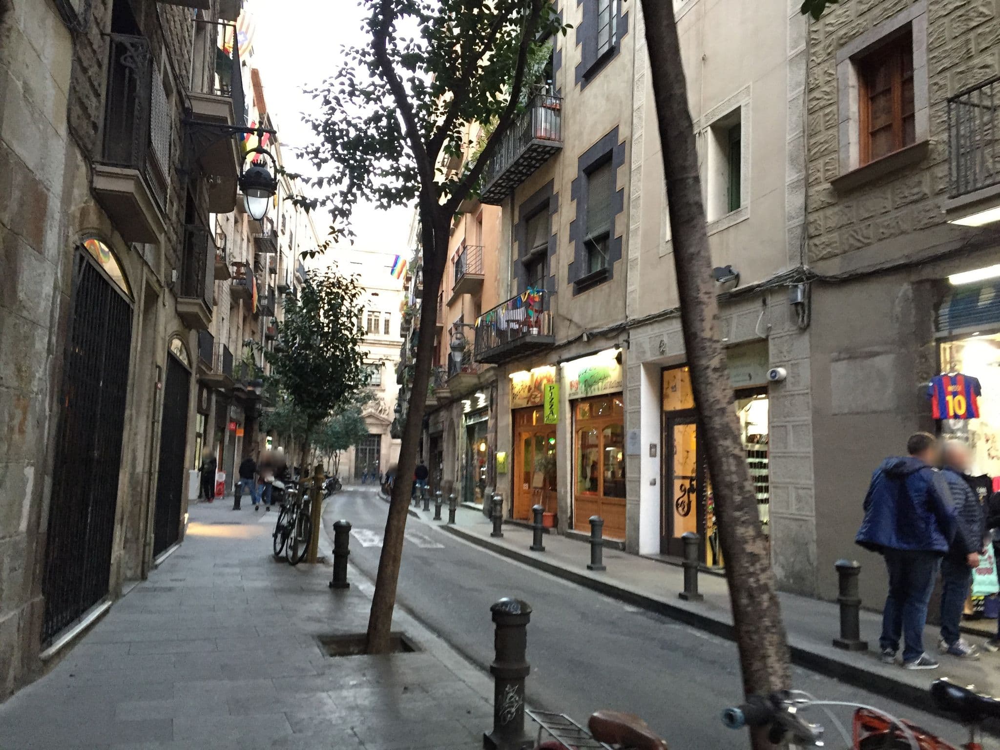 Street view near Waytostay, Sant Pere, Santa Caterina i La Ribera — © richlv (CC BY-SA · Mapillary)