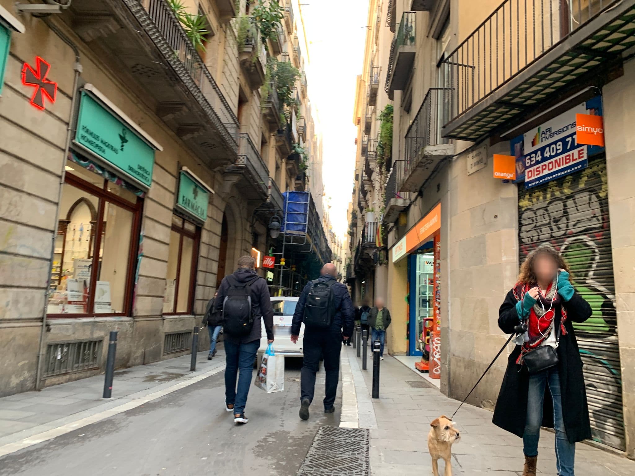 Street view near Hostal Quartier Gothic, Barri Gòtic — © egorka (CC BY-SA · Mapillary)
