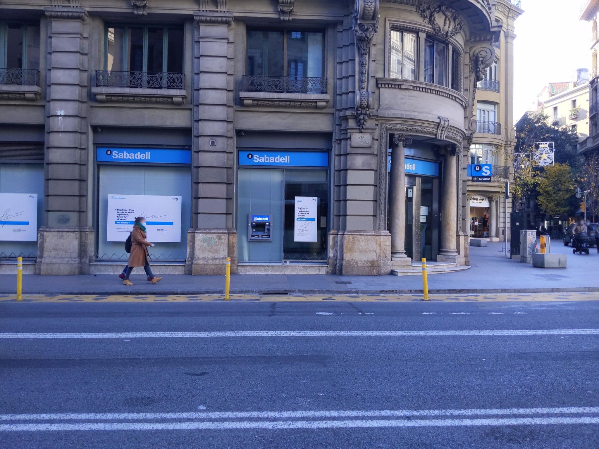 Street view near City Center Guest House, Barri Gòtic — © morrocoyvolador (CC BY-SA · Mapillary)