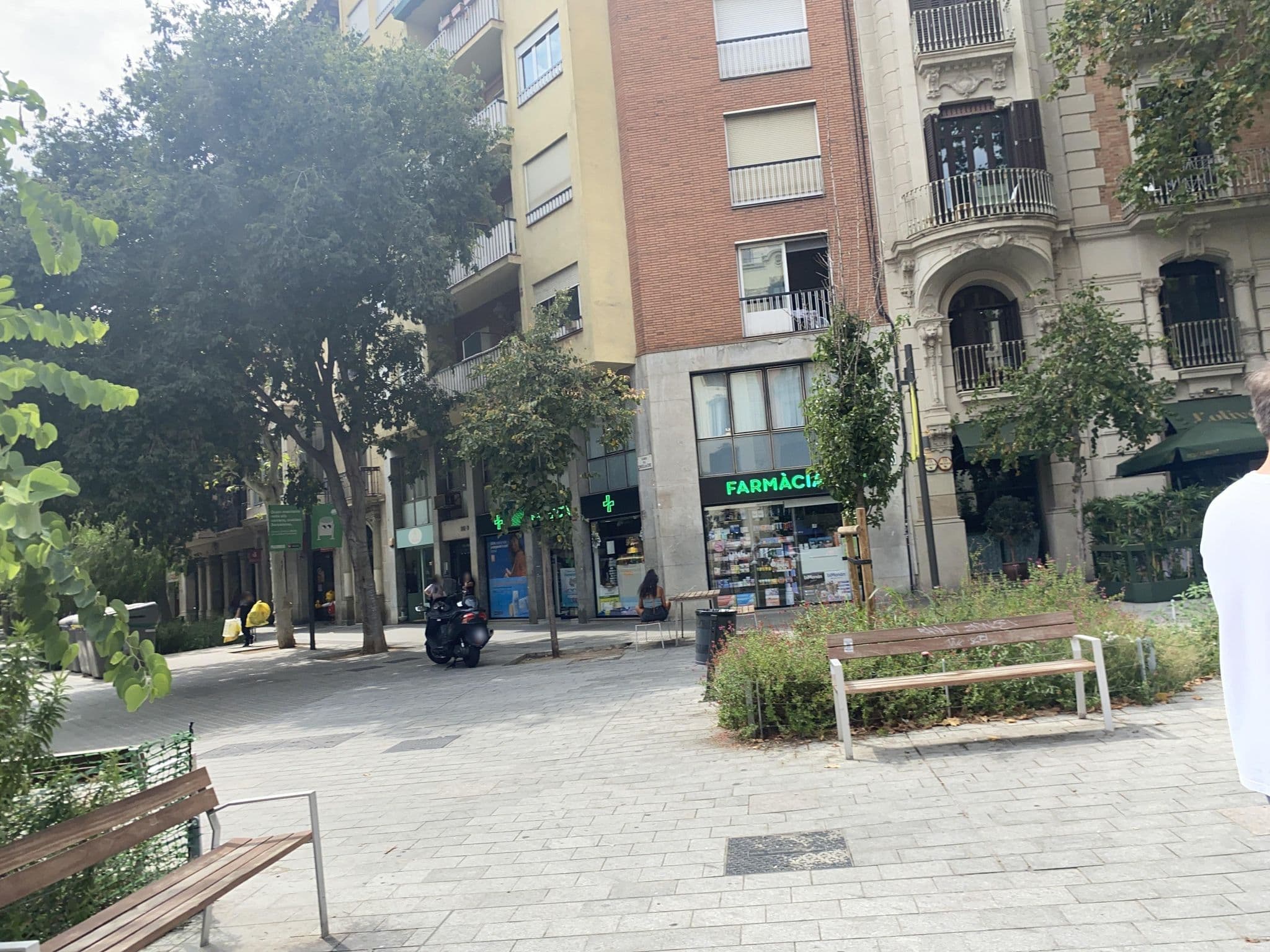 Street view near Anakena House, Eixample — © cyclestreets (CC BY-SA · Mapillary)