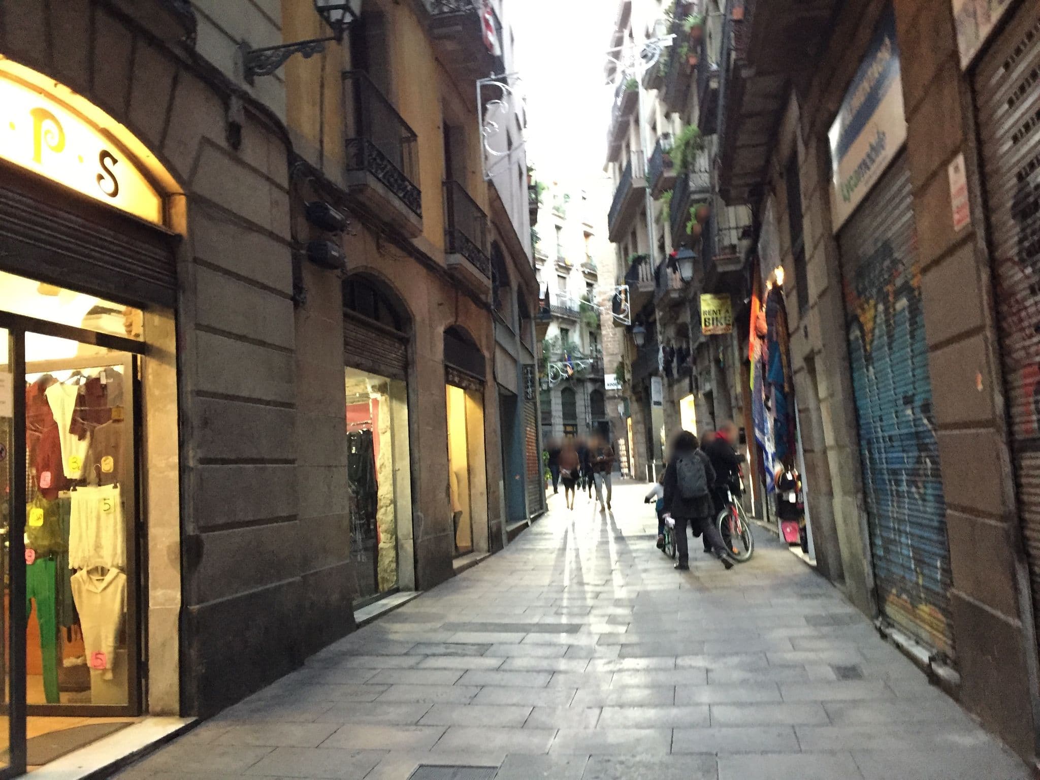 Street view near Gotic Suite, Sant Pere, Santa Caterina i La Ribera — © richlv (CC BY-SA · Mapillary)