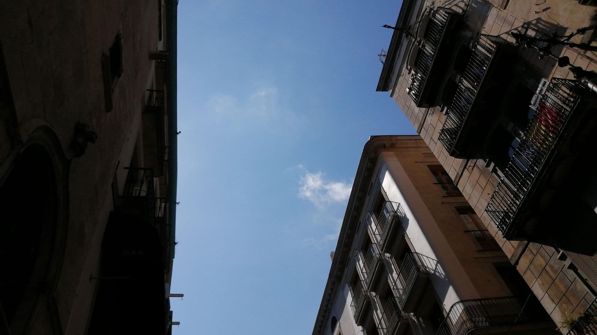 Street view near No 24 - The Streets Apartments Barcelona, Ciutat Vella — © alememex (CC BY-SA · Mapillary)