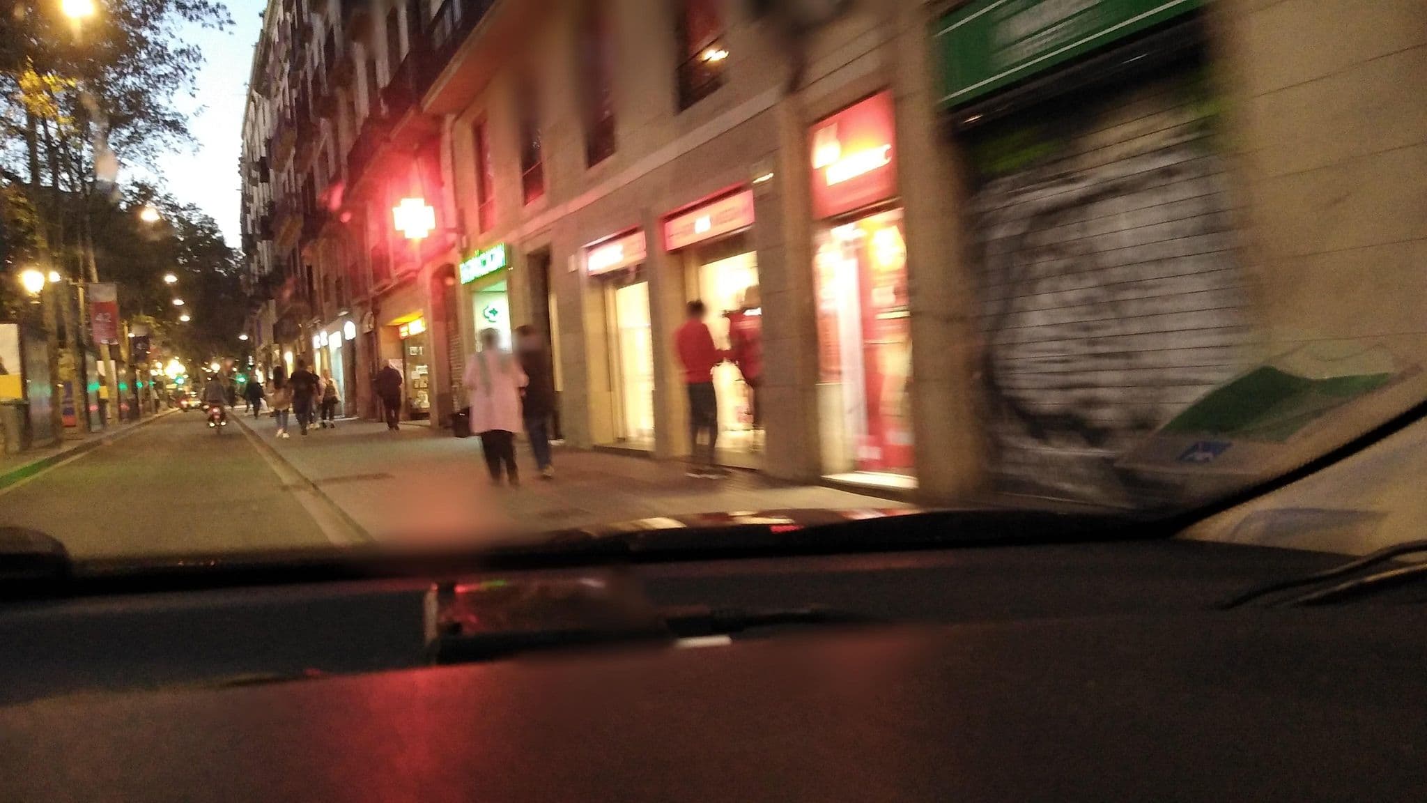 Street view near Hostal Mendoza, Ciutat Vella — © rhum (CC BY-SA · Mapillary)