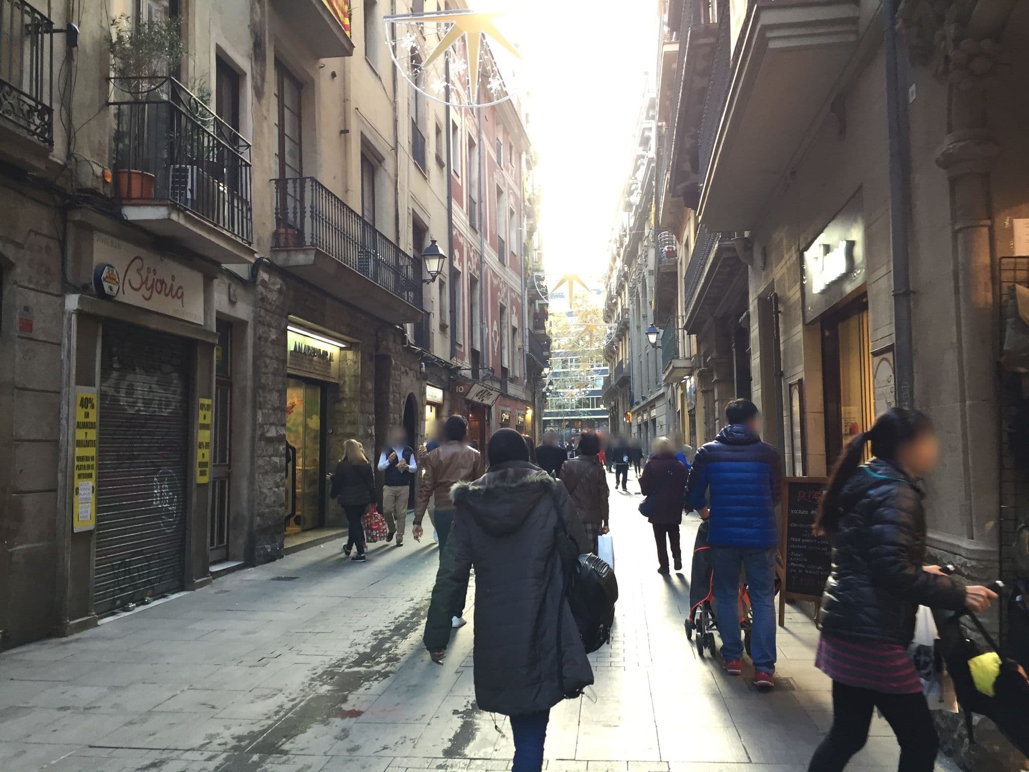 Street view near Hotel Toledando, Barri Gòtic — © richlv (CC BY-SA · Mapillary)
