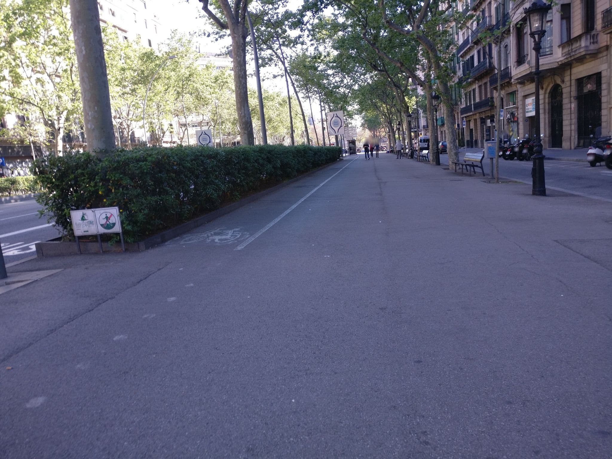 Street view near 올레바르셀로나, Fort Pienc — © map_hard (CC BY-SA · Mapillary)