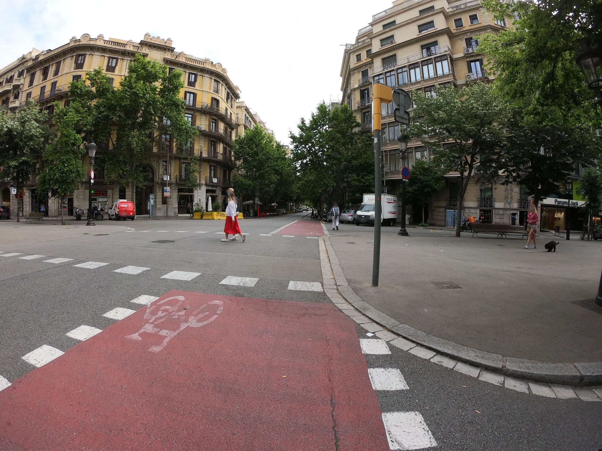 Street view near 103 Rambla Catalunya, Eixample — © rubencarbonero (CC BY-SA · Mapillary)